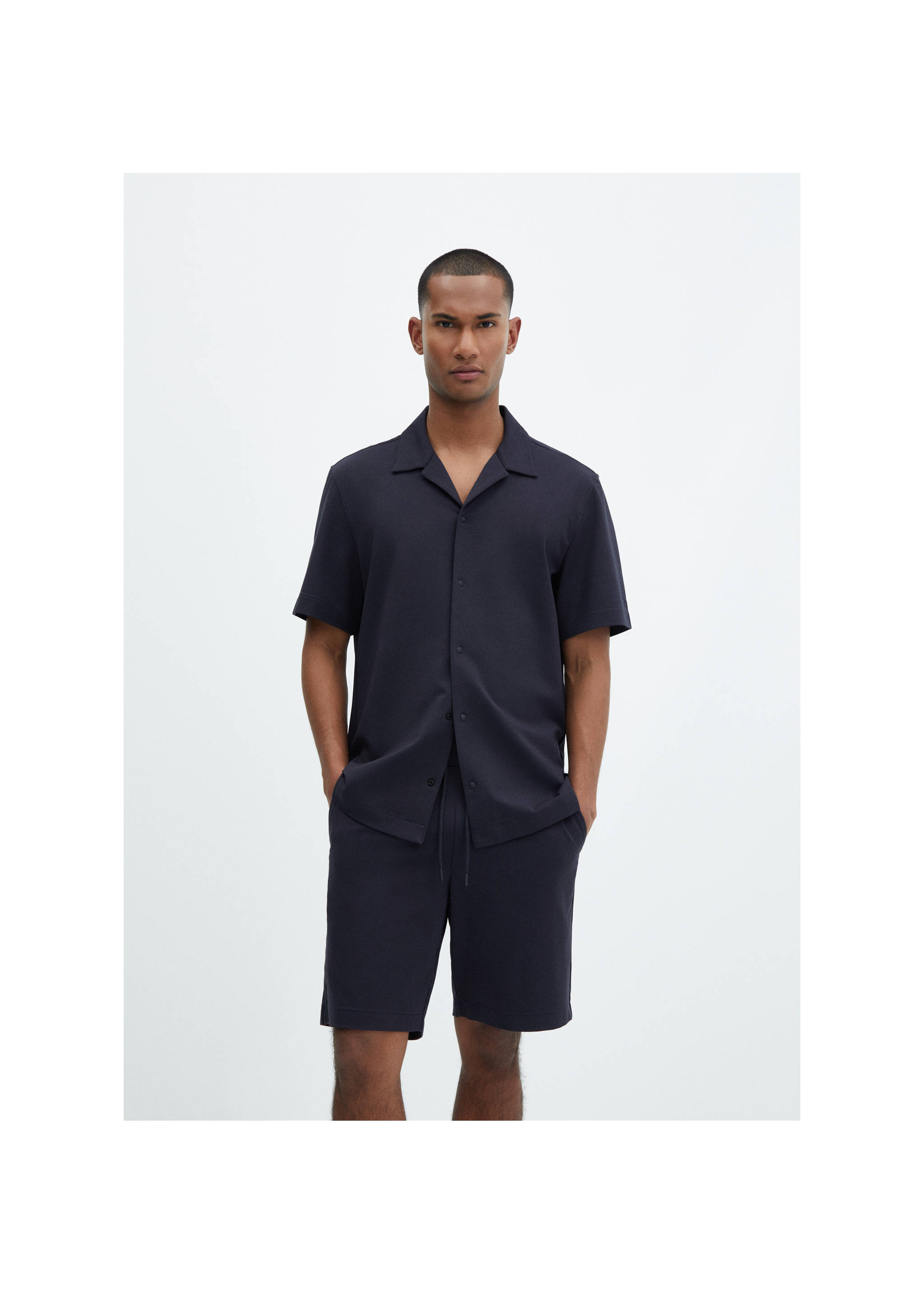 Camisa regular fit cuello bowling - Plano medio, Azul marino oscuro. Ref: 67099223-00.