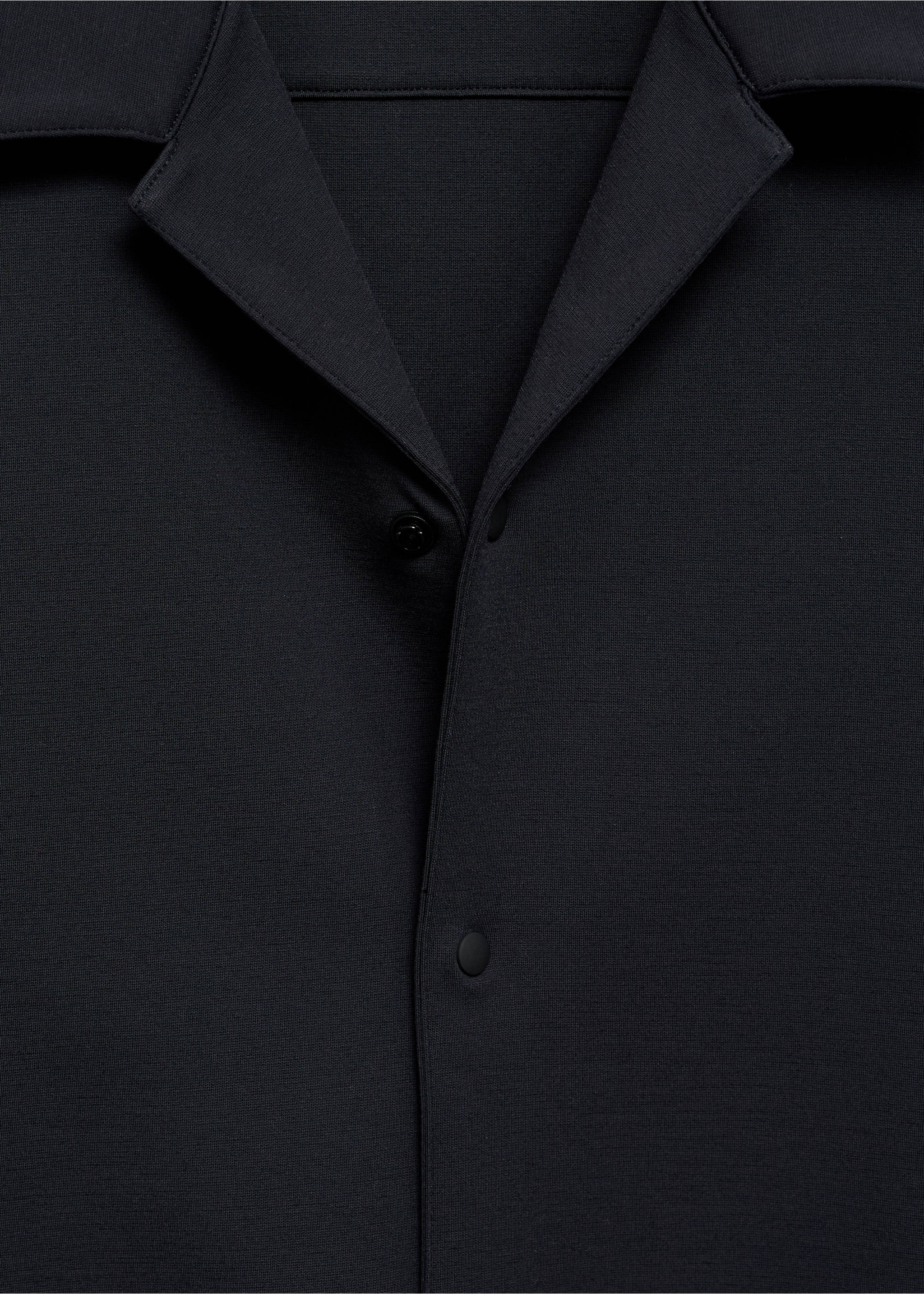 Camisa regular fit cuello bowling - Detalle del artículo 8, Azul marino oscuro. Ref: 67099223-00.