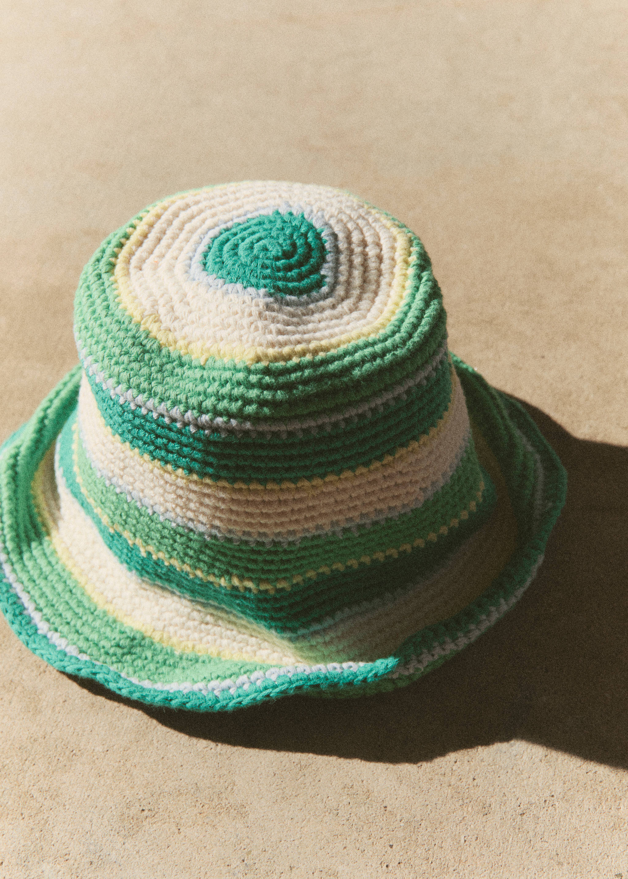 Crochet bucket hat - Details of the article 6