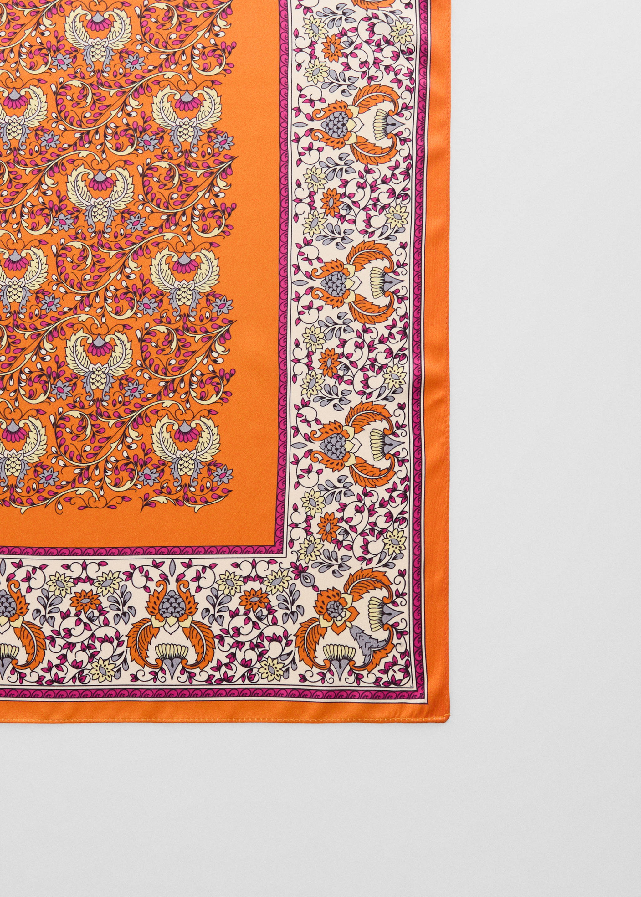 Mocador estampat floral - Pla mig