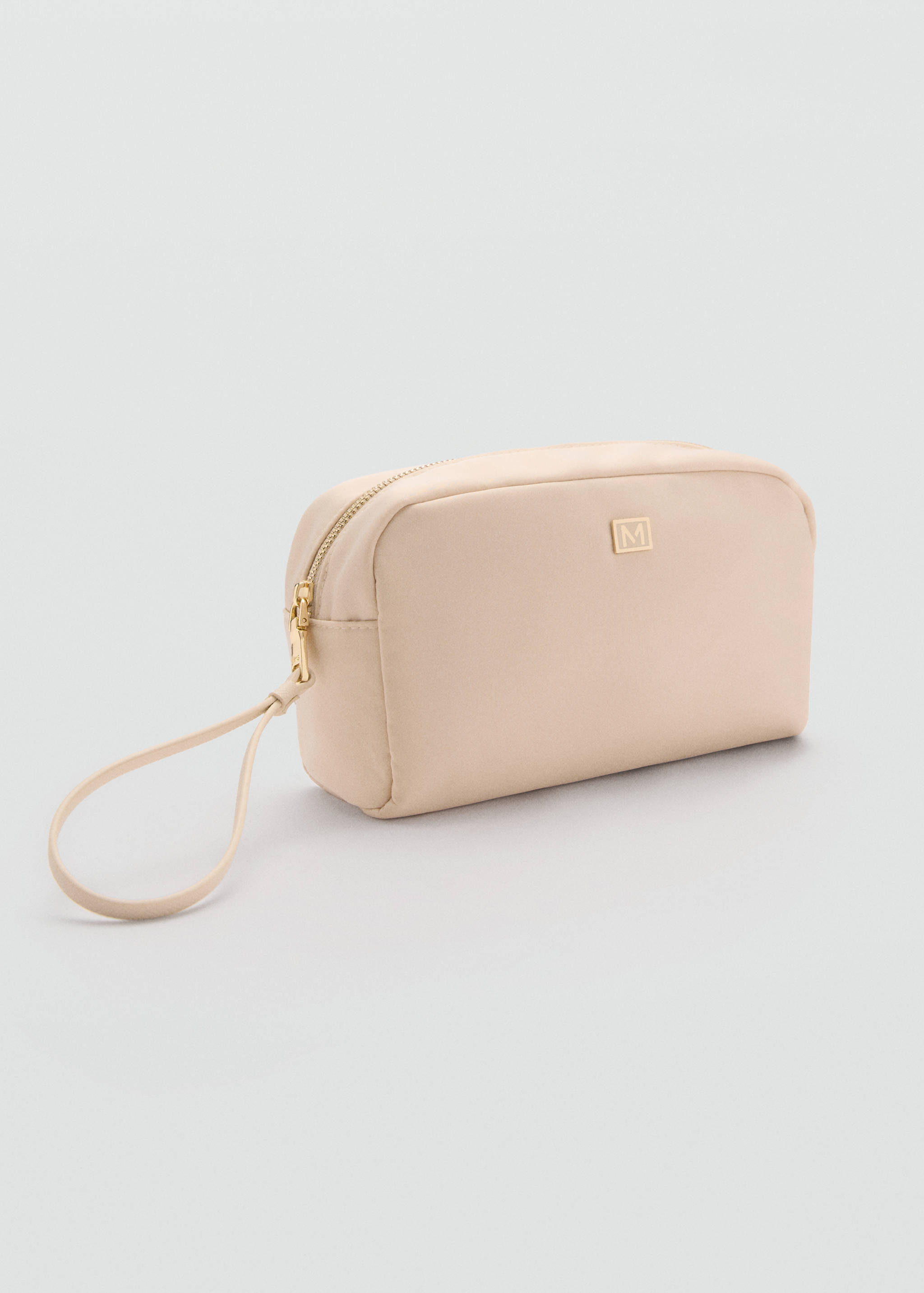 Косметичка с молнией и логотипом - Средний план