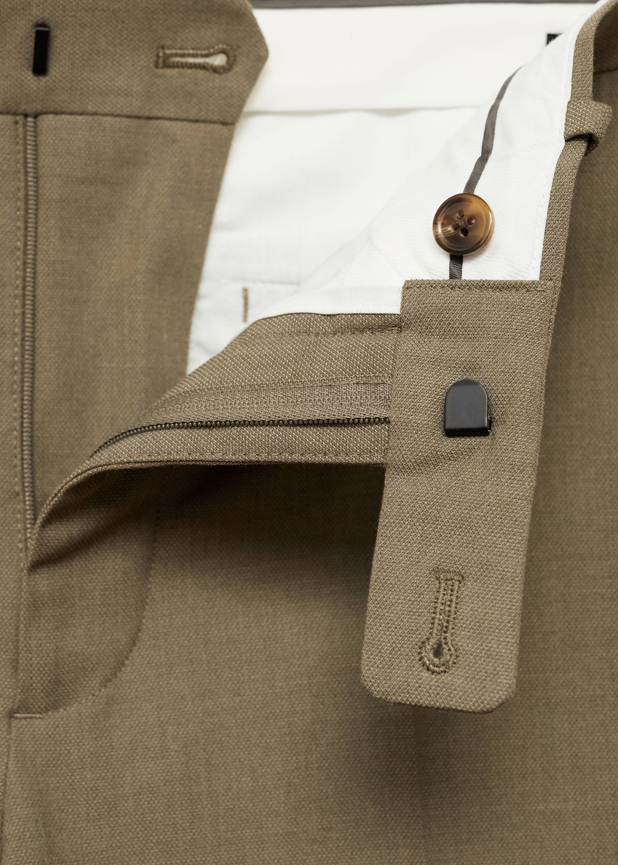 Костюмные брюки slim fit из ткани стретч - Деталь изделия 8