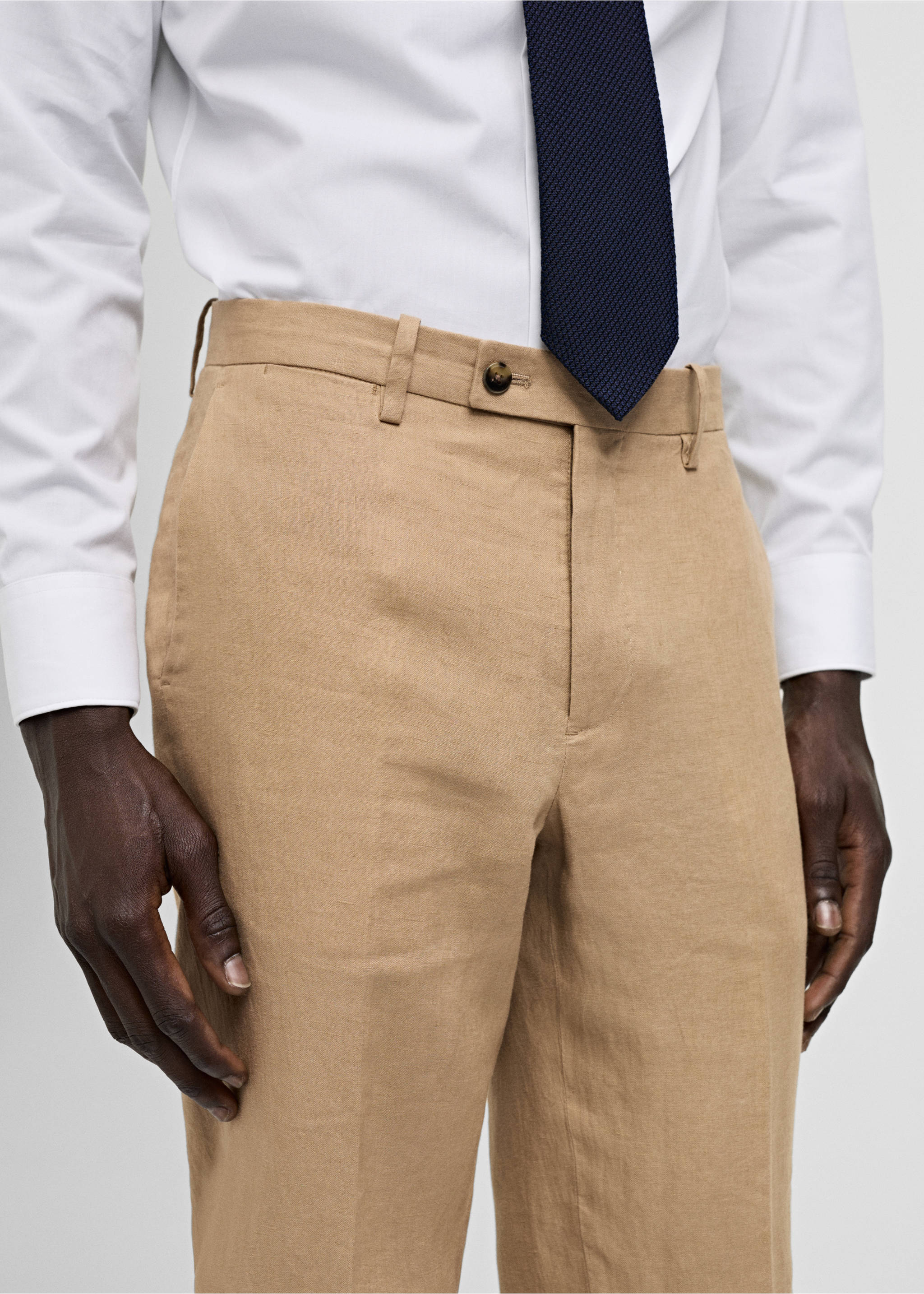 100% linen slim-fit suit pants - Details of the article 3, Medium Brown. Ref: 77000591-00.