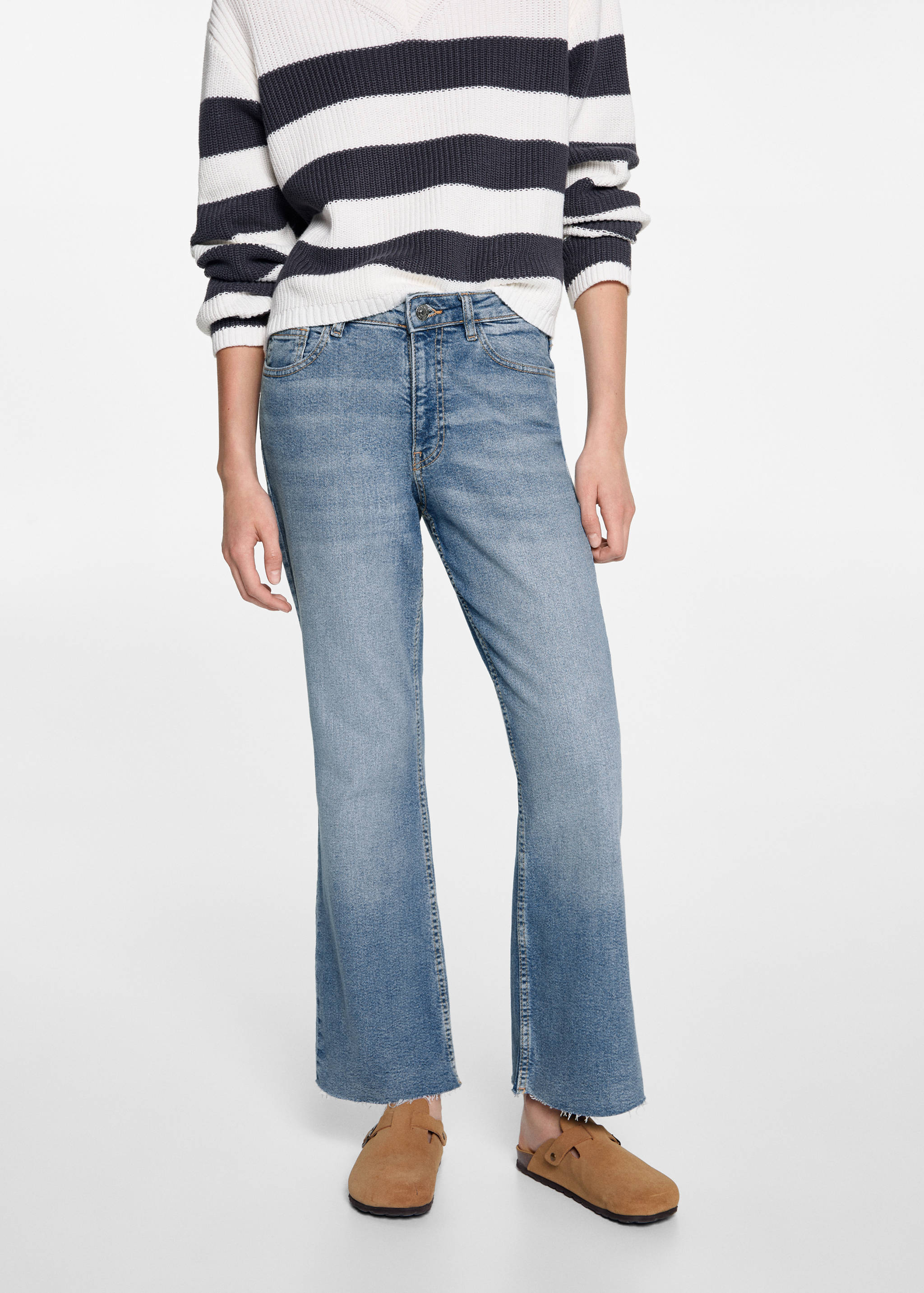 Jean flare - Plan moyen