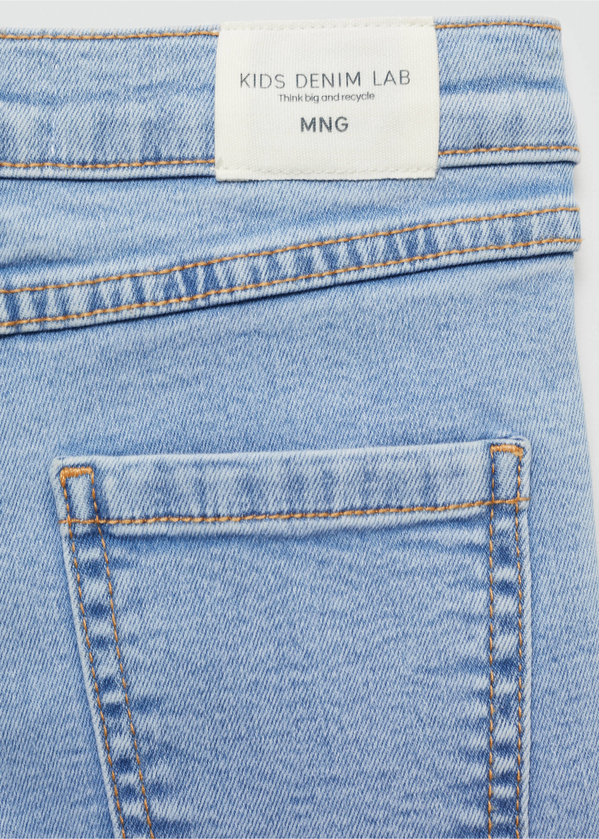 Jeans Trumpet - Detalle del artículo 0, Azul claro. Ref: 77001011-00.
