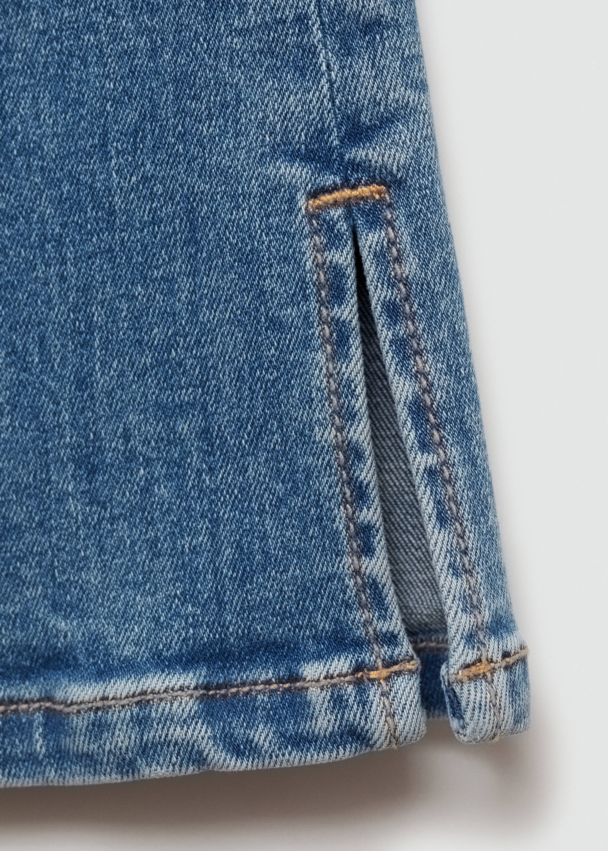 Flared jeans with opening - Details of the article 0