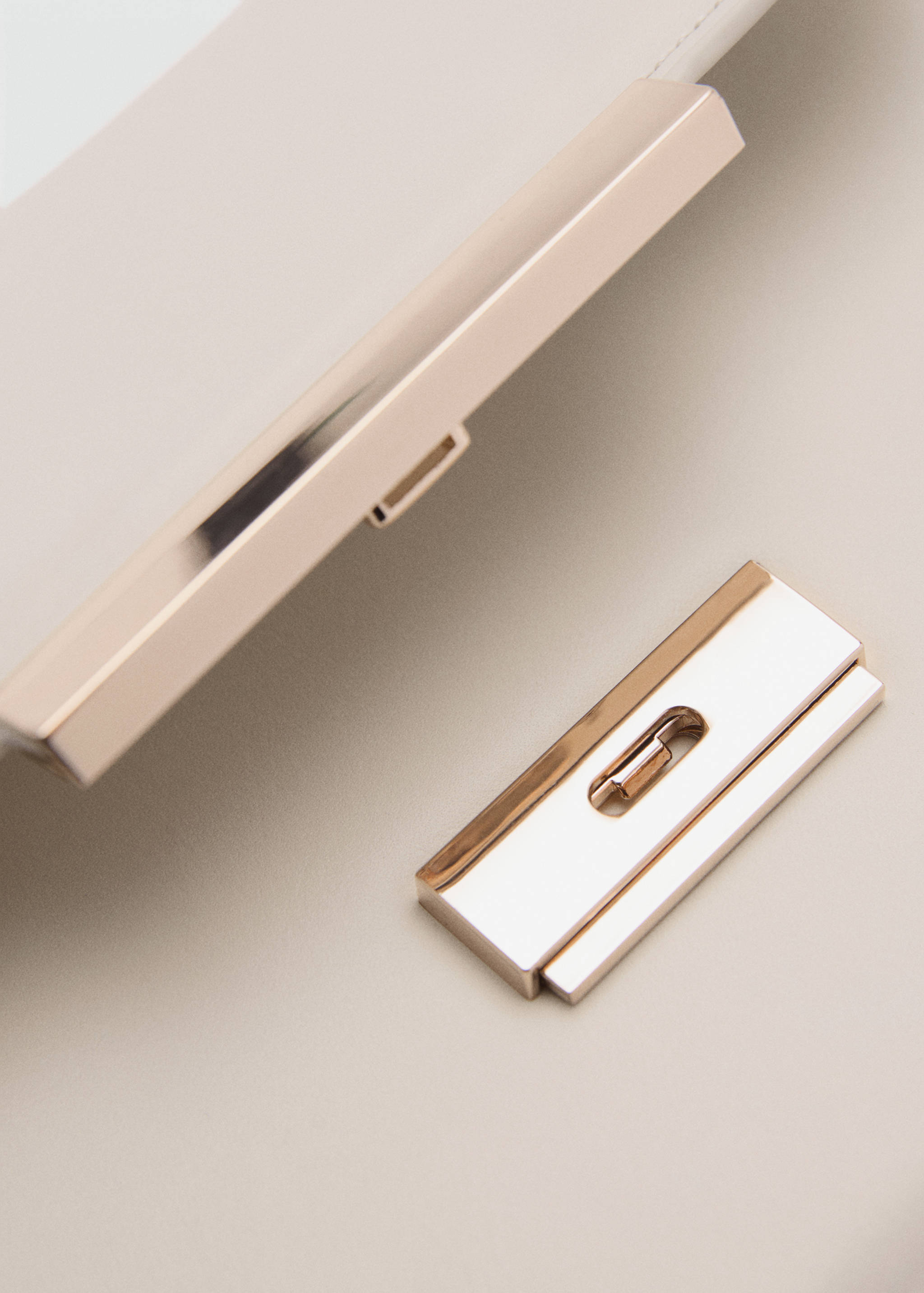 Bolso bandolera solapa - Detalle del artículo 2