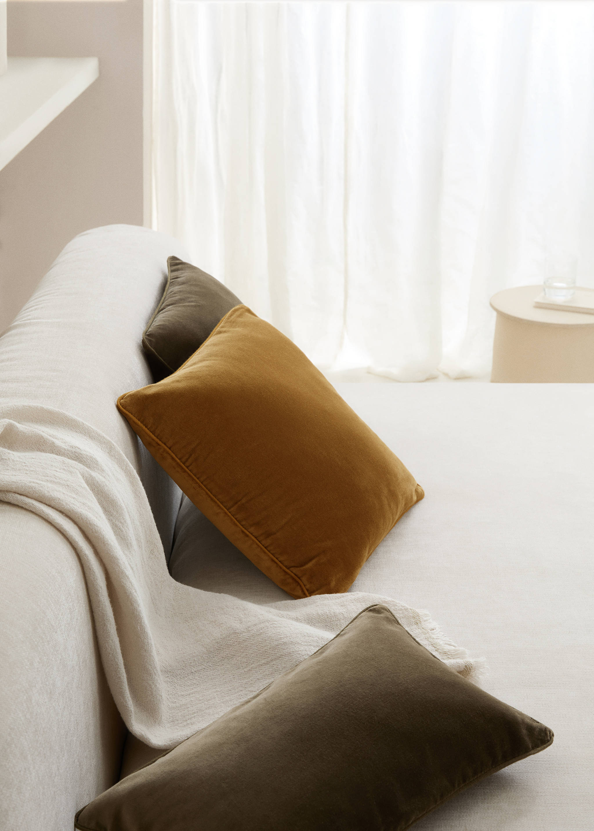 Калъфка за възглавница от кадифе 45 х 45 см - Обща равнина