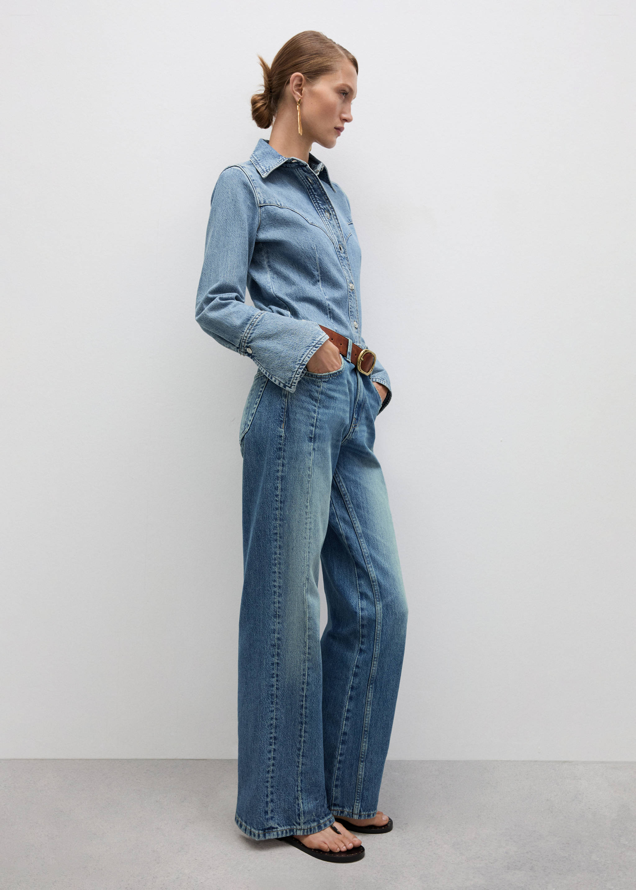 Straight jeans with decorative seams - General plane
