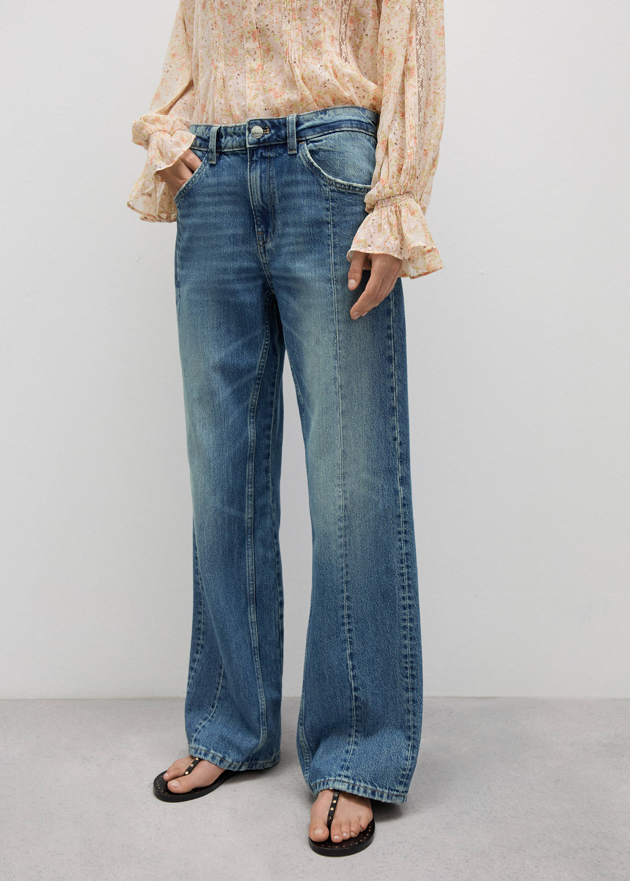 Straight jeans with decorative seams - Medium plane