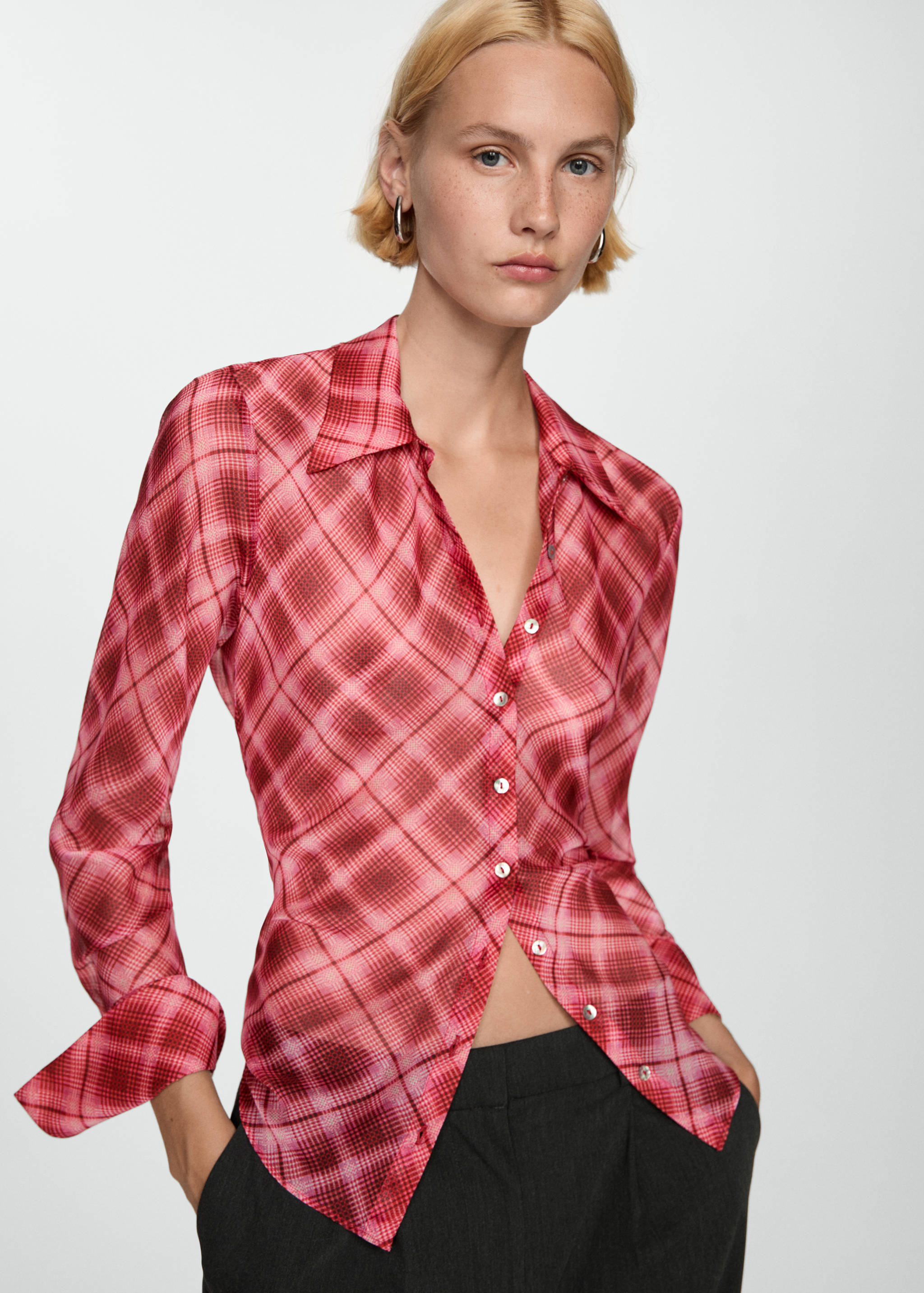 Camisa estampada cuadros - Plano medio