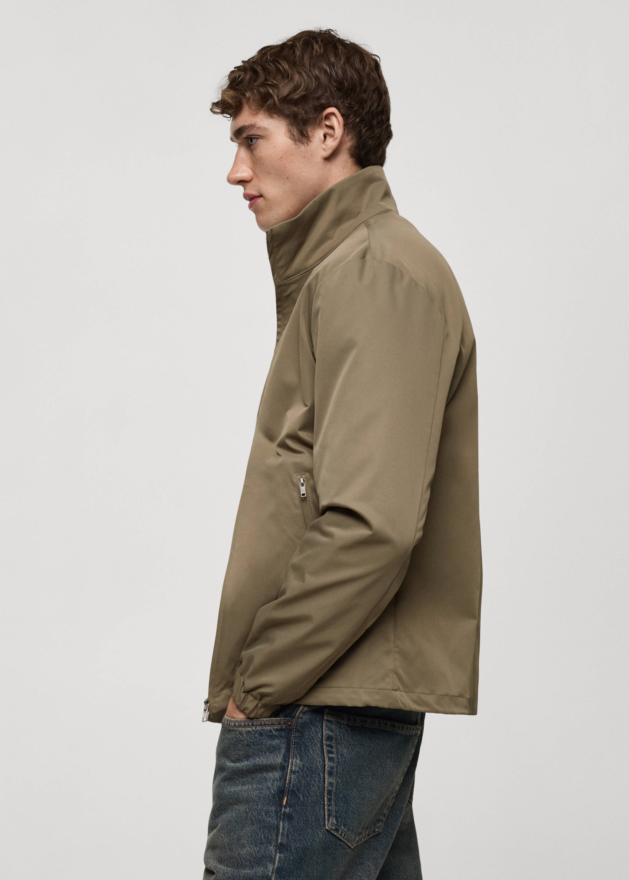 Водоотталкивающая куртка с молнией - Деталь изделия 2