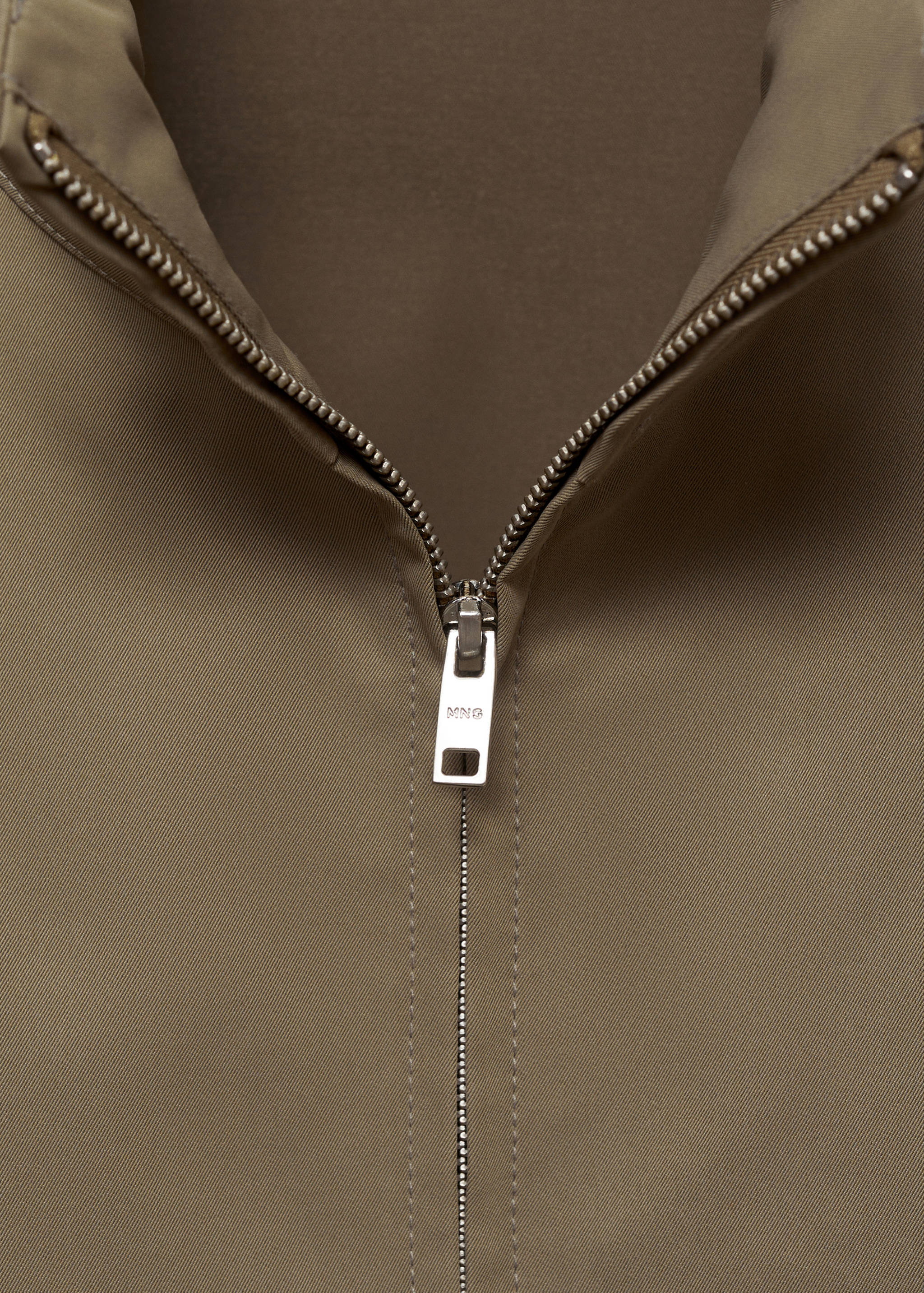 Водоотталкивающая куртка с молнией - Деталь изделия 8