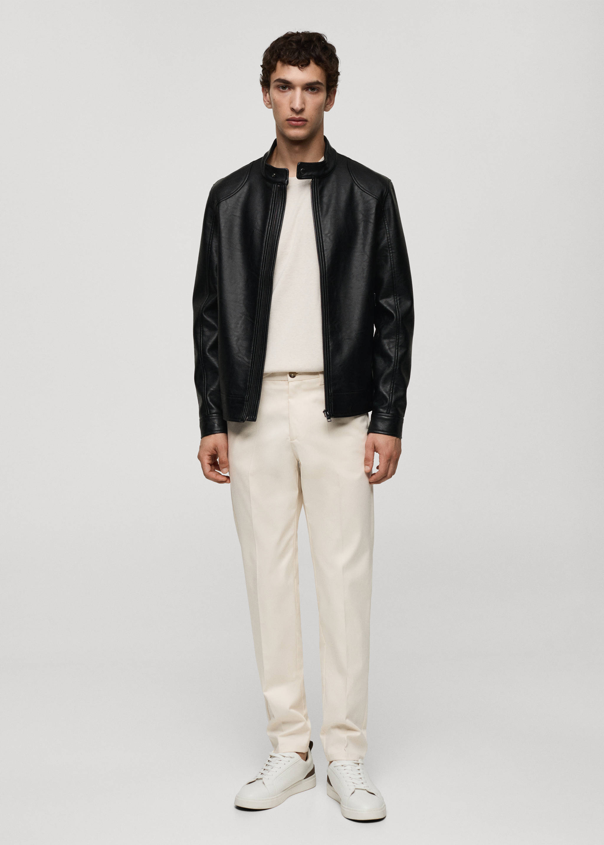 جاكيت بسحّاب بتأثير الجلد - رؤية عامة