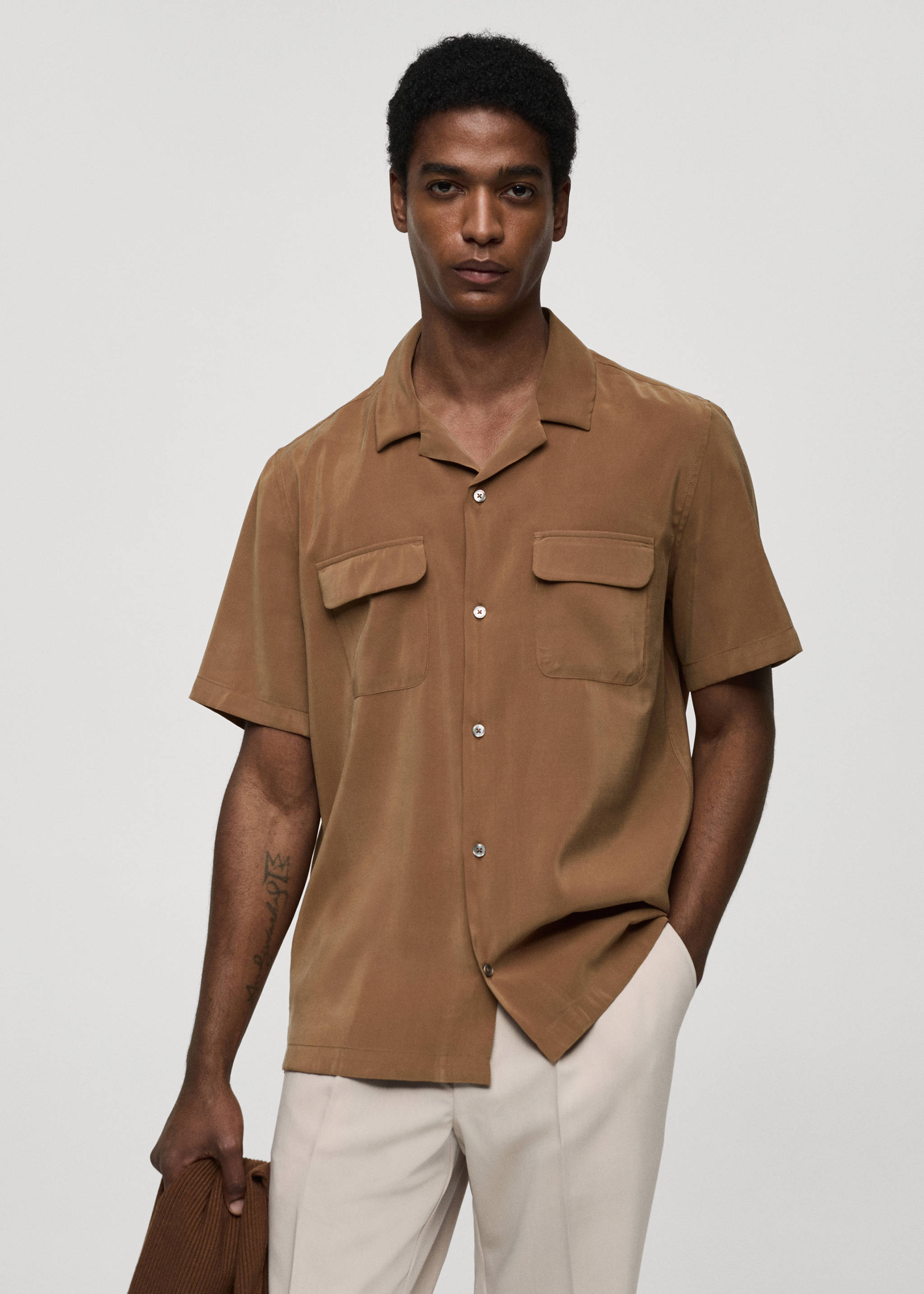 Regular-fit shirt with pockets - Medium plane
