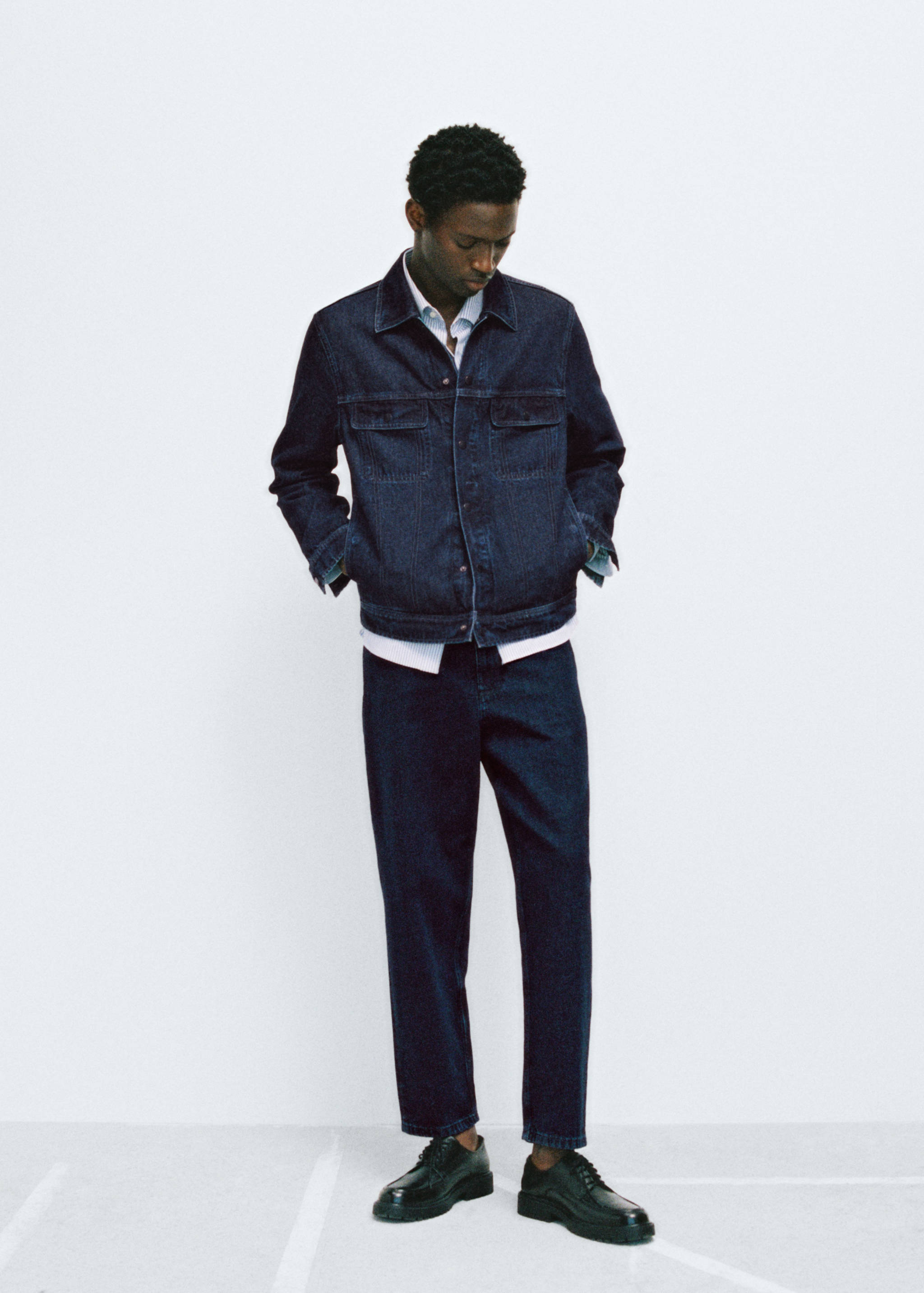 Relaxed-fit dark wash jeans - Details of the article 5