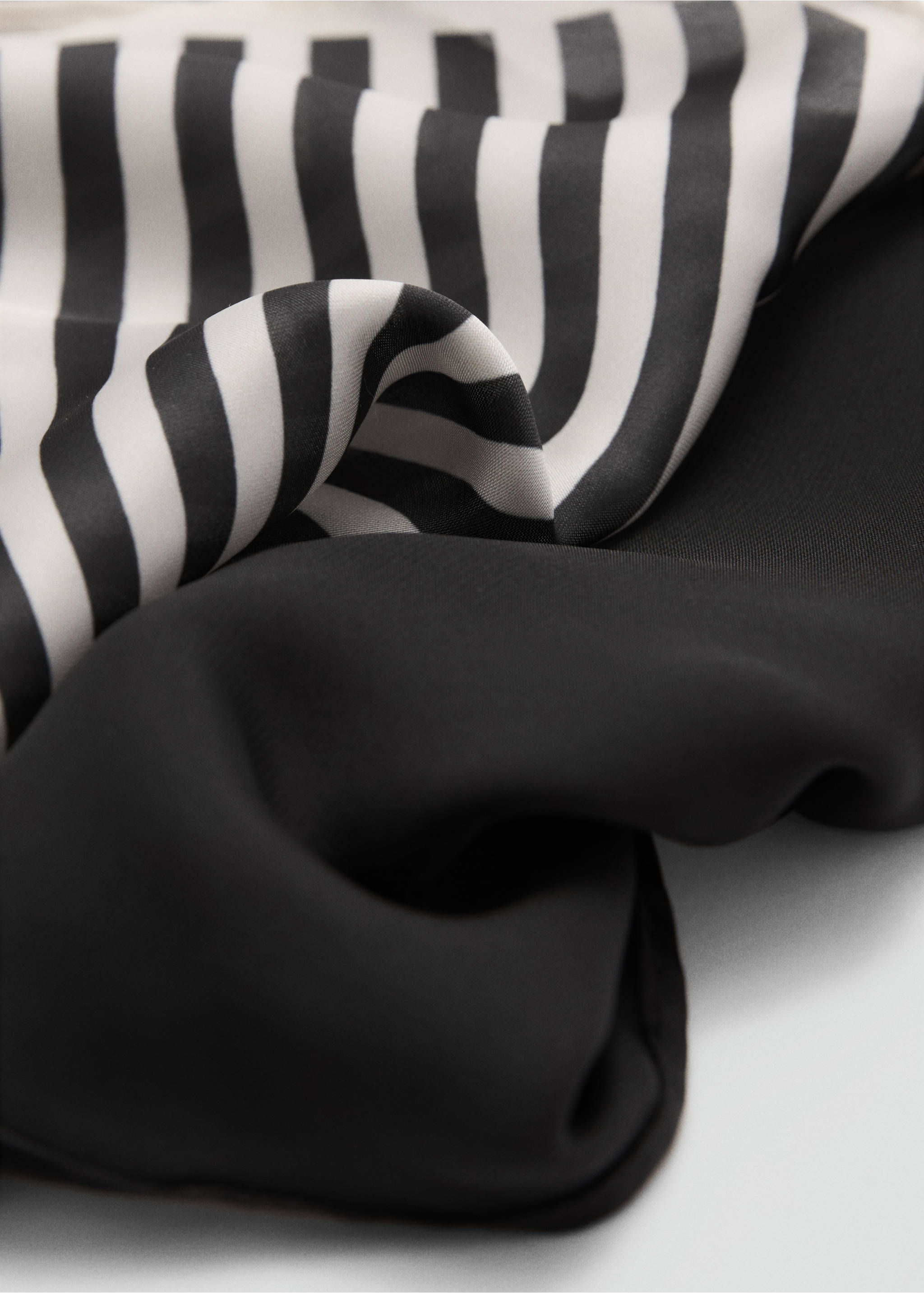 Pack of 2 combined scarves - Средний план, Черный. Ref: 77004763-00.