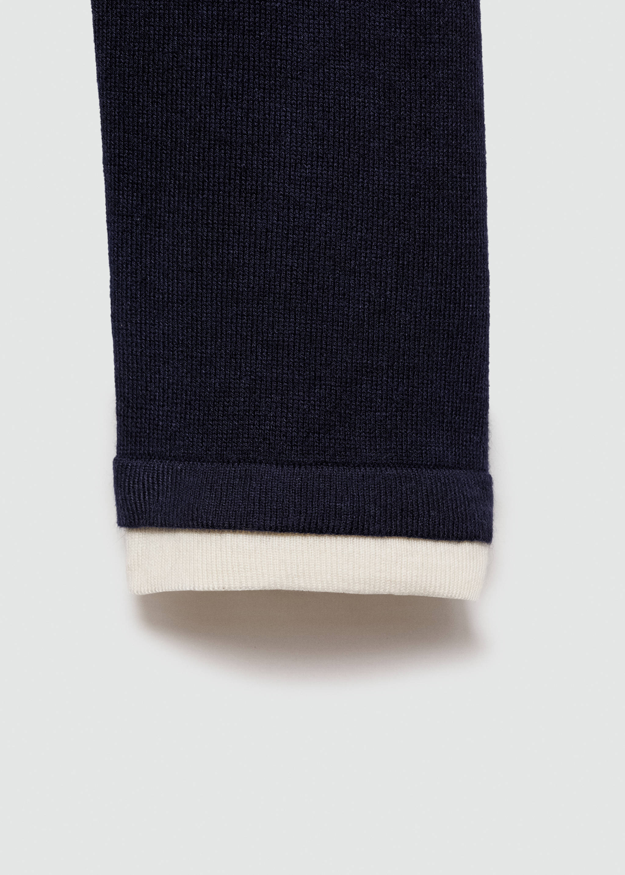 Fine-knit sweater with contrasting trims - Details of the article 0