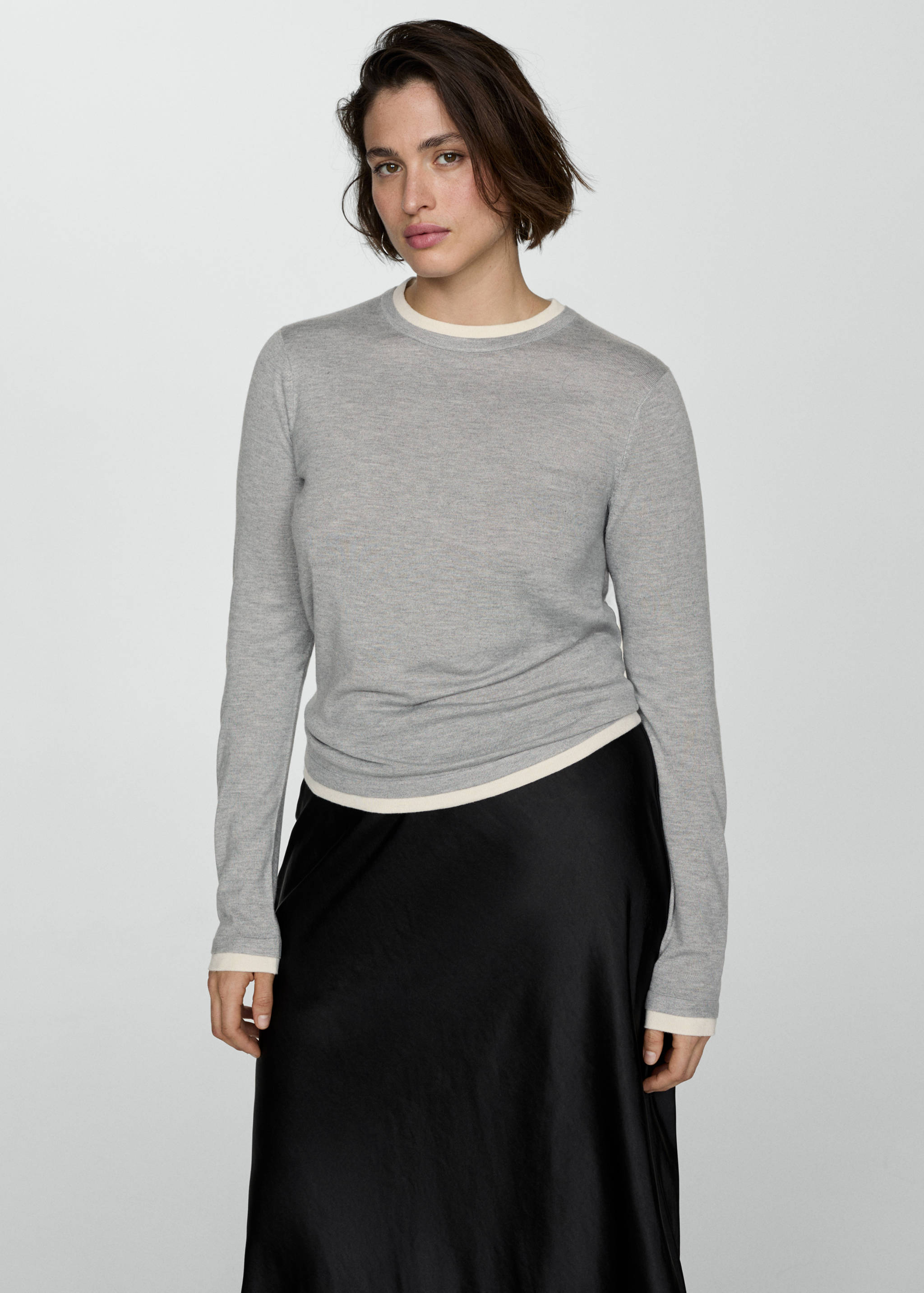 Fine-knit sweater with contrasting trims - Details of the article 5