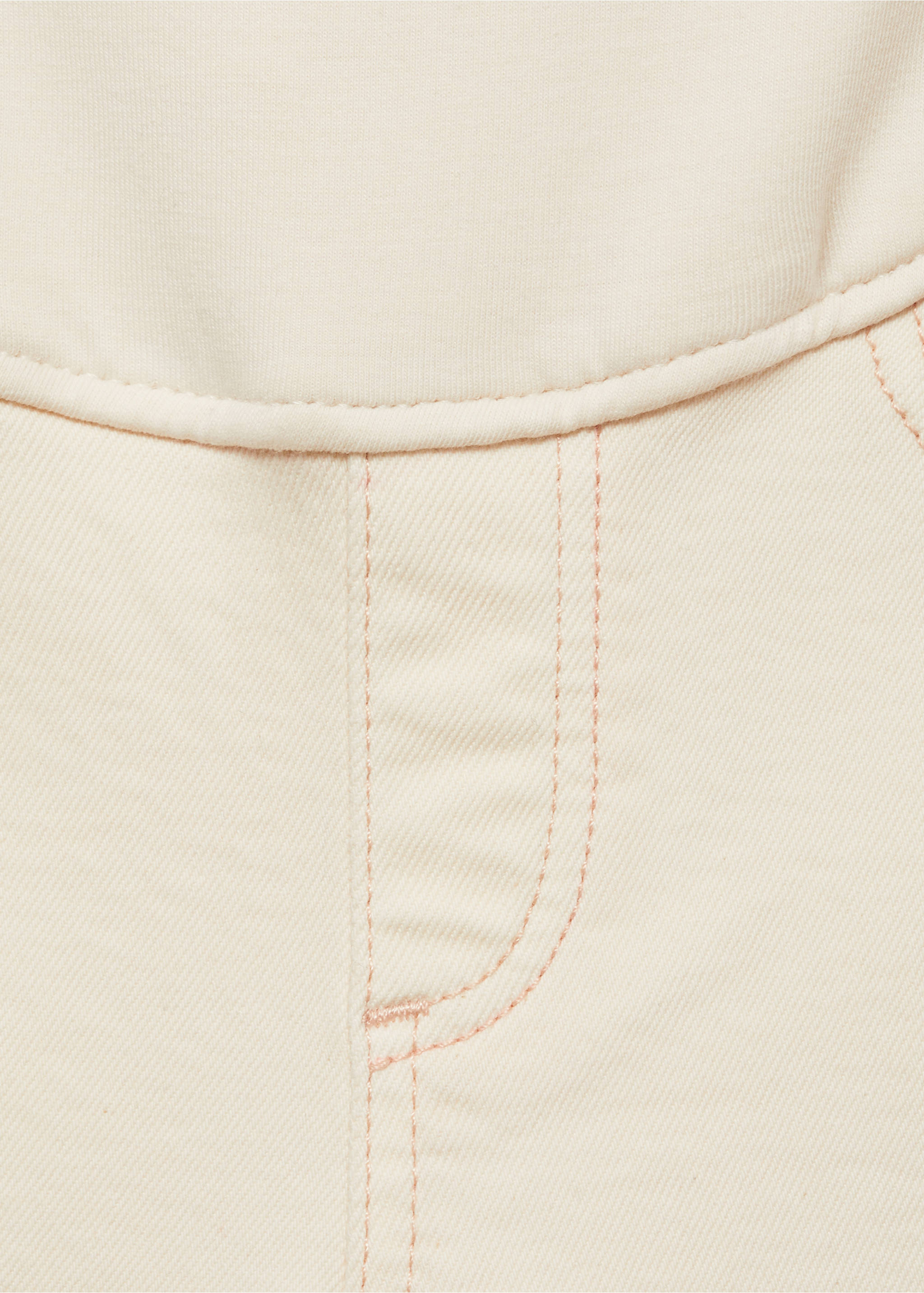 Jean de grossesse flare crop - Détail de l'article 8, Blanc cassé. Ref: 77004775-00.