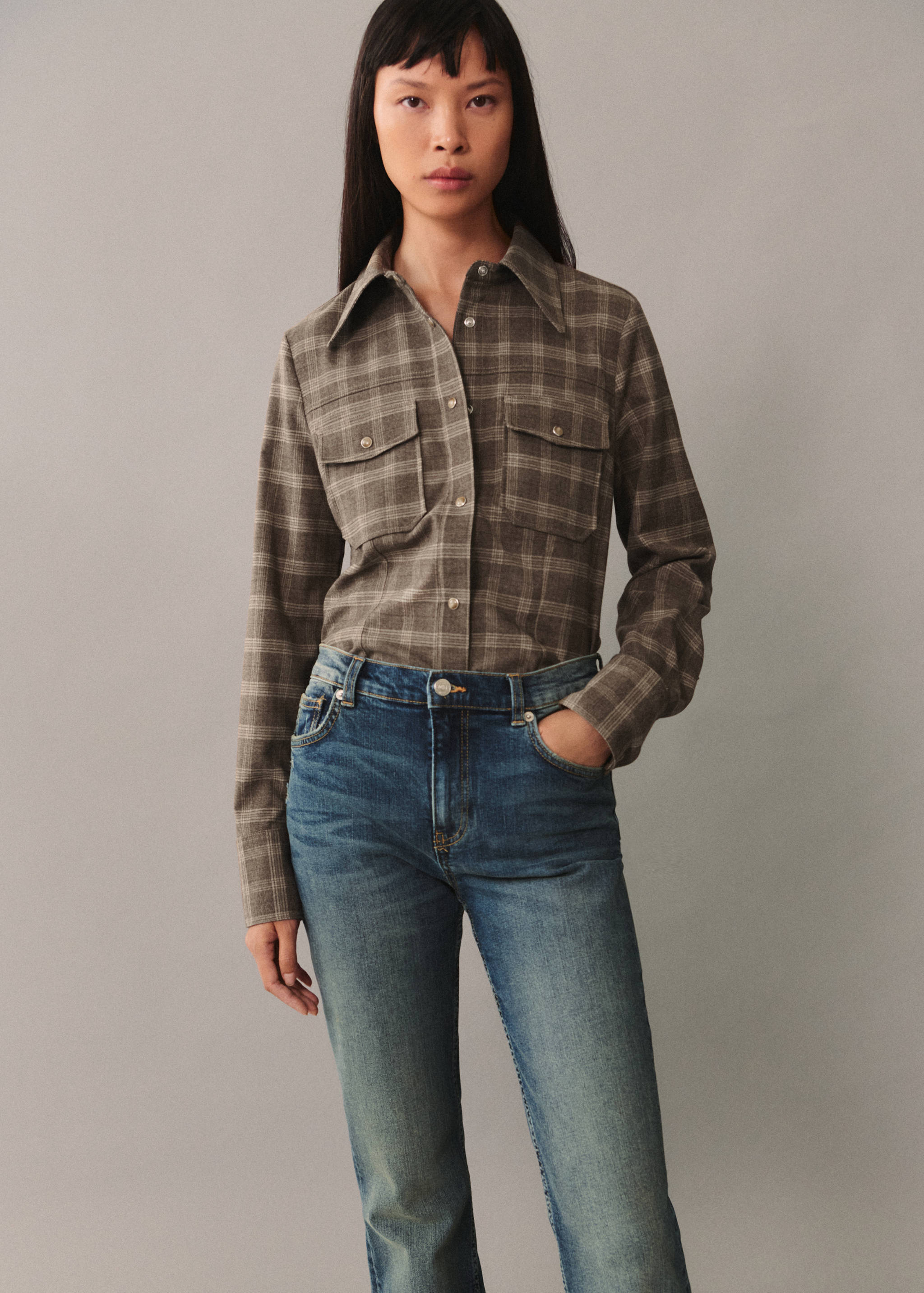 High-waist flared jeans - Details of the article 1