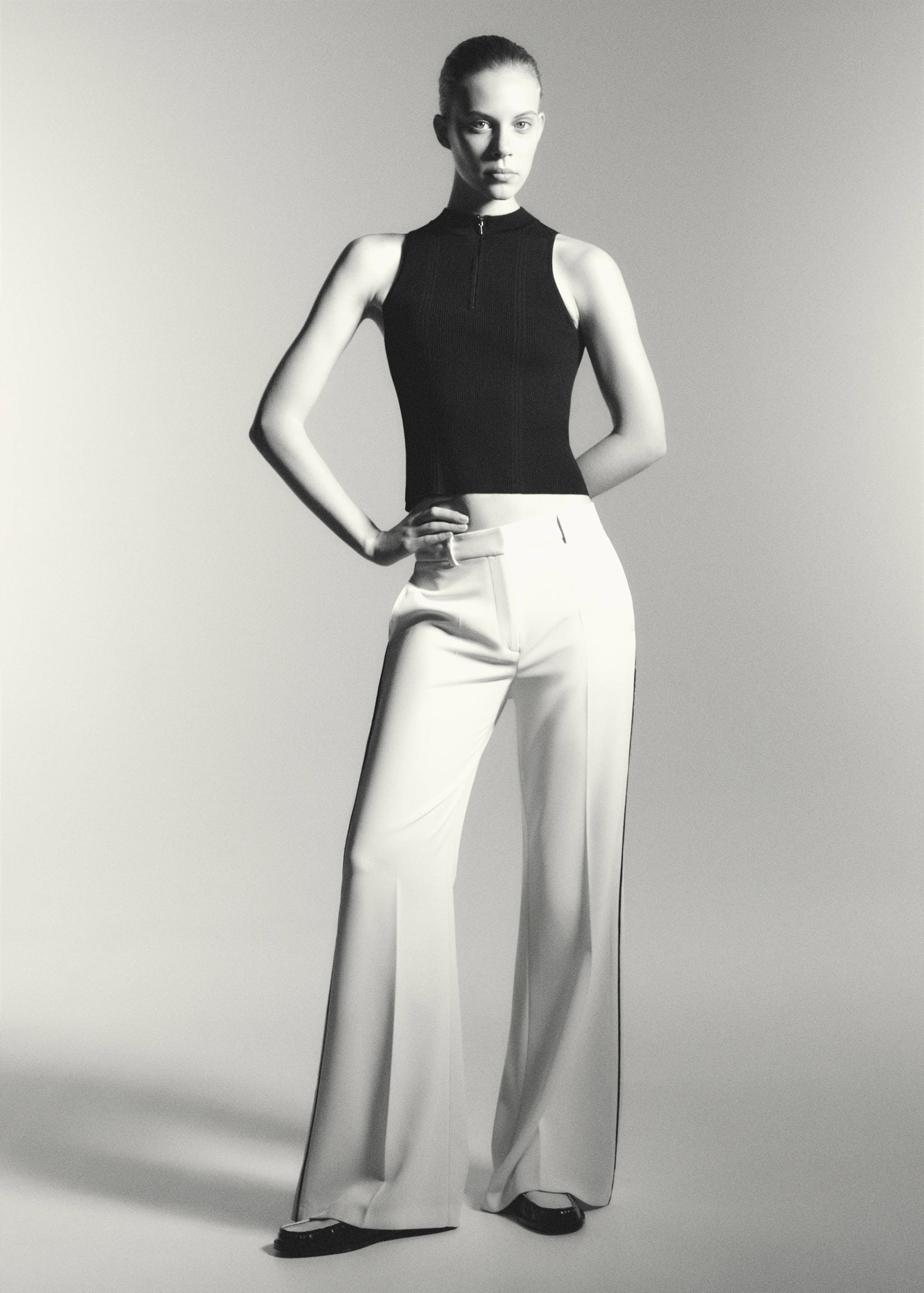 Wide leg striped trousers - Details of the article 7