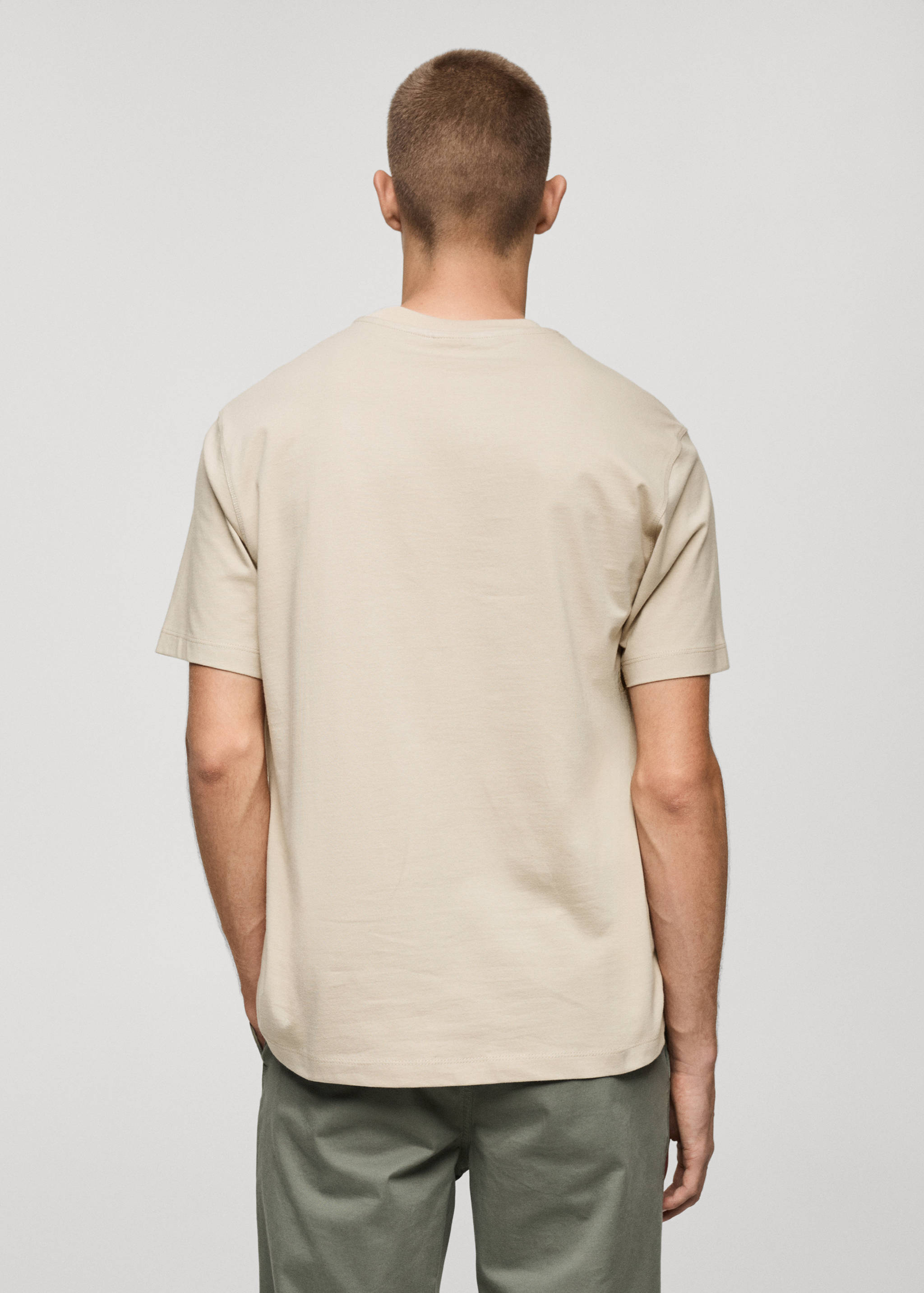 100% cotton t-shirt with graphic print on the front - Reverse of the article
