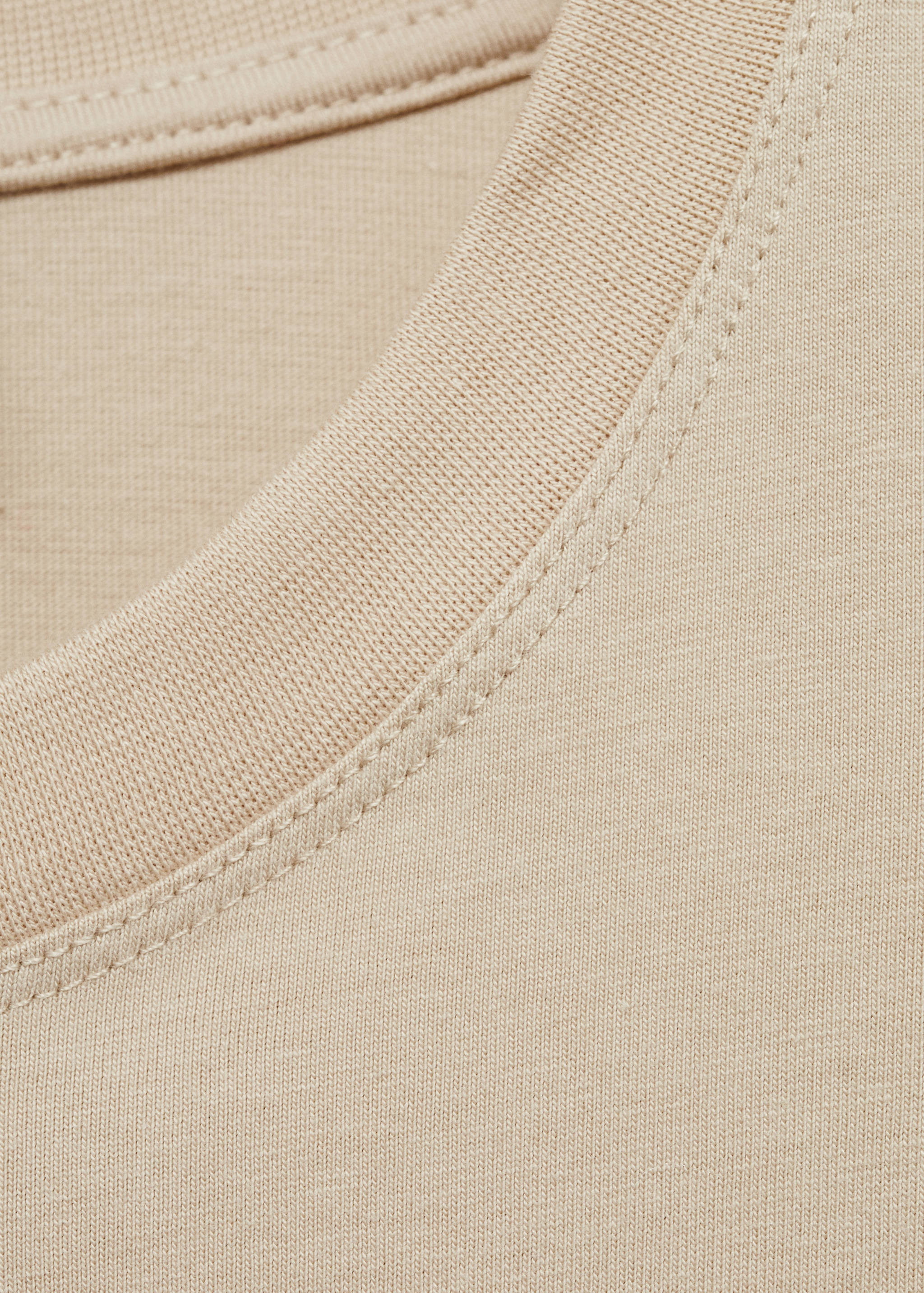 100% cotton t-shirt with graphic print on the front - Details of the article 0