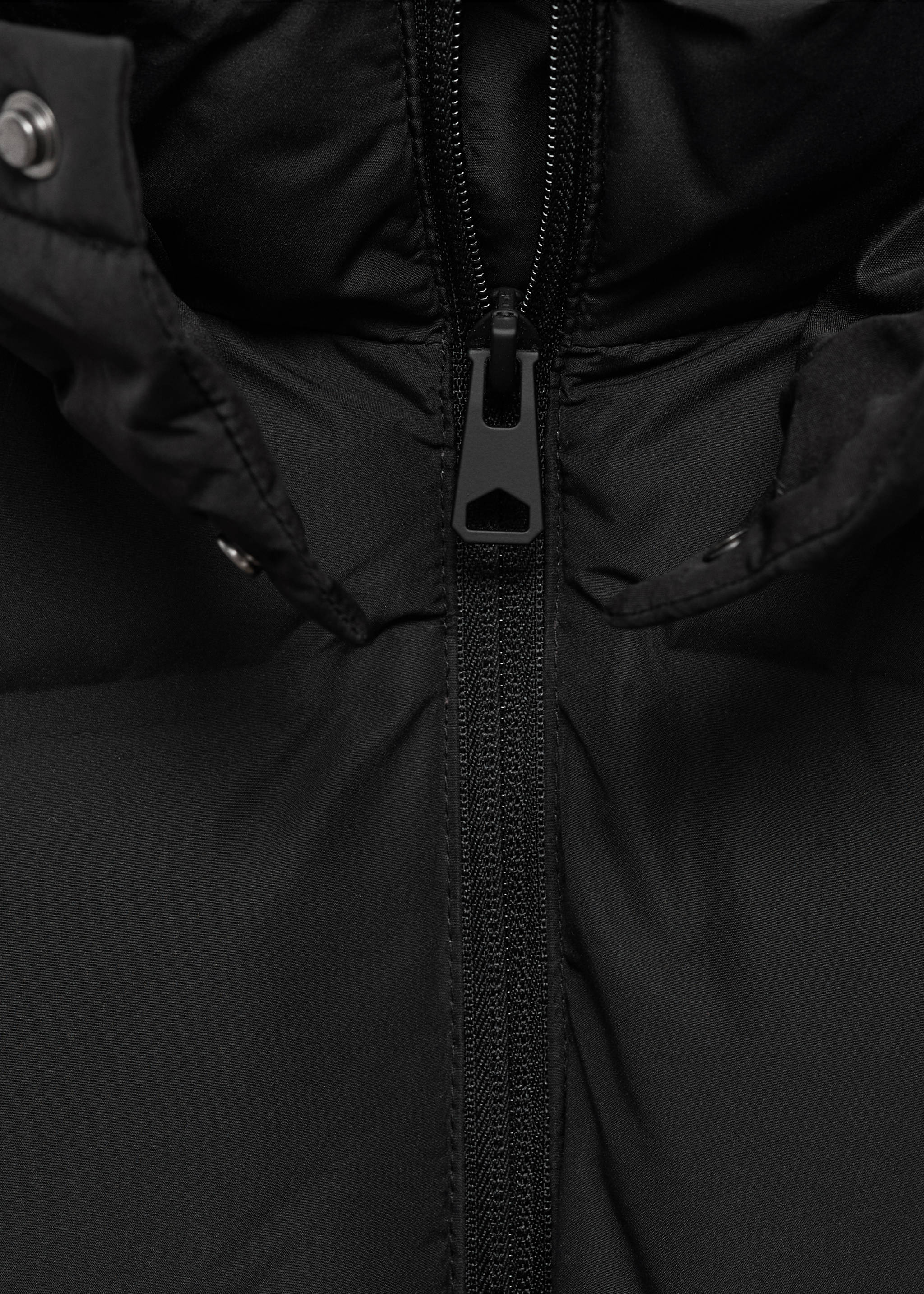 Quilted long coat - Details of the article 8, Black. Ref: 77005633-00.