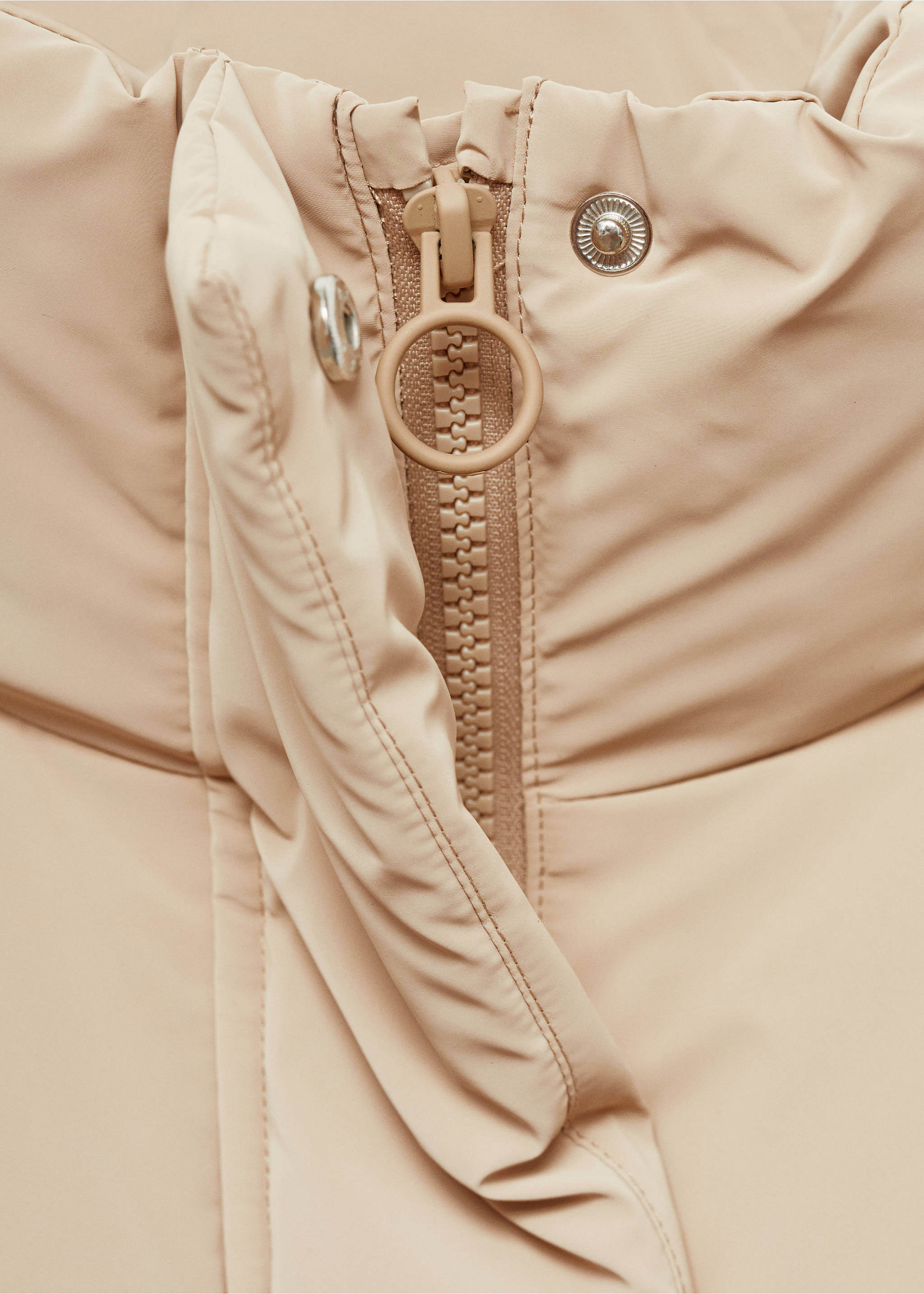 Anorak acolchado - Detalle del artículo 8, Beige. Ref: 77005635-00.