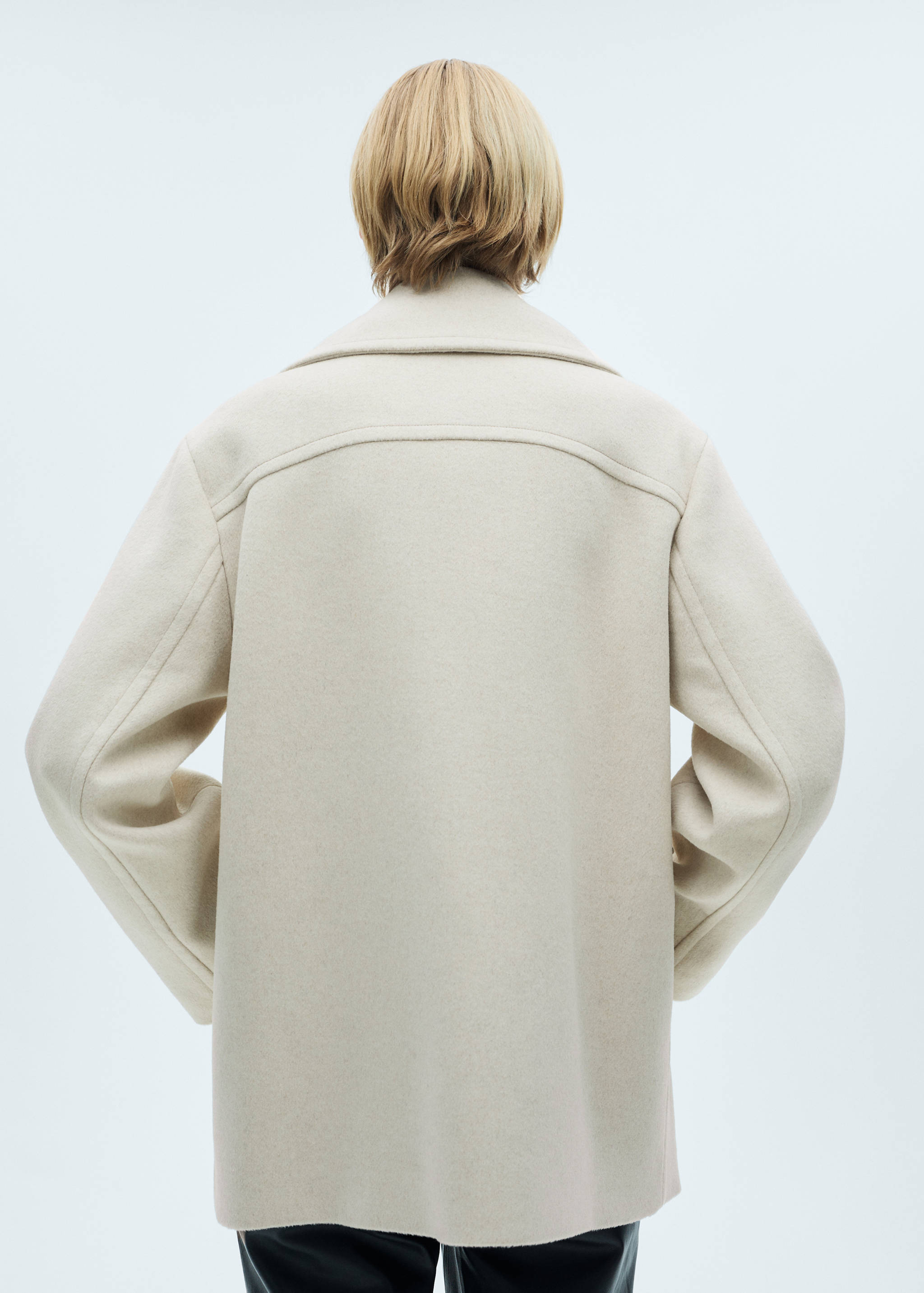 Wool double-breasted coat with buttons - Reverse of the article