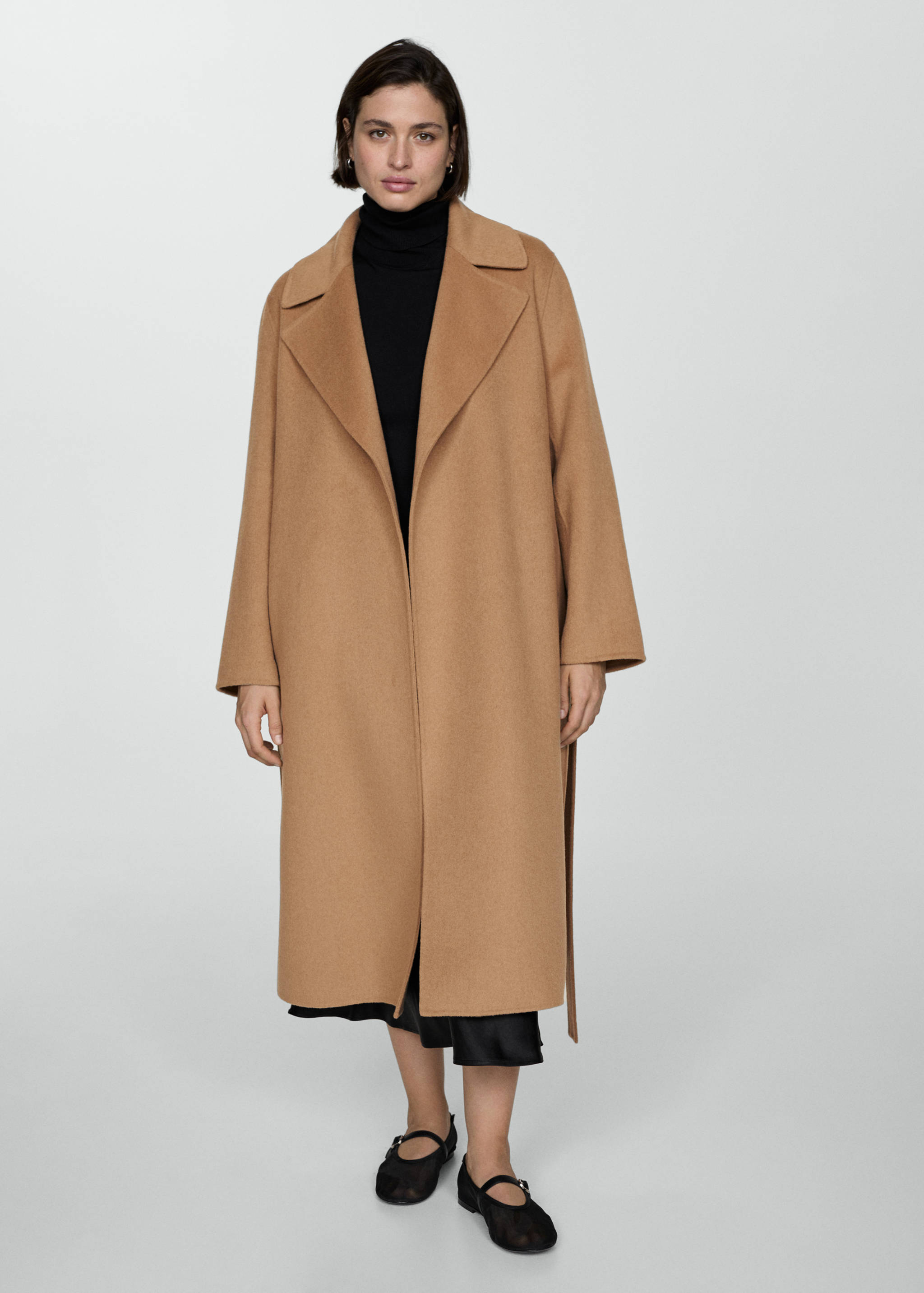 Handmade wool coat with belt - Details of the article 3