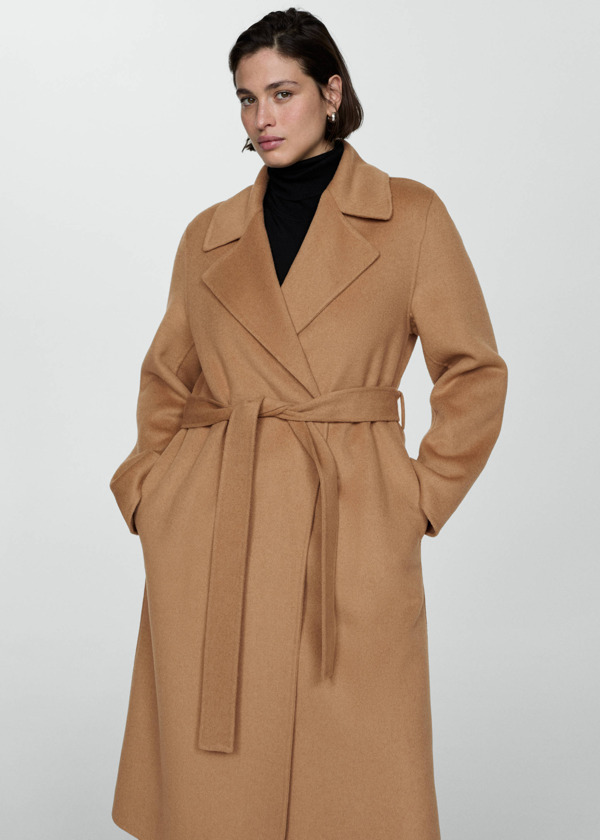 Handmade wool coat with belt - Details of the article 5