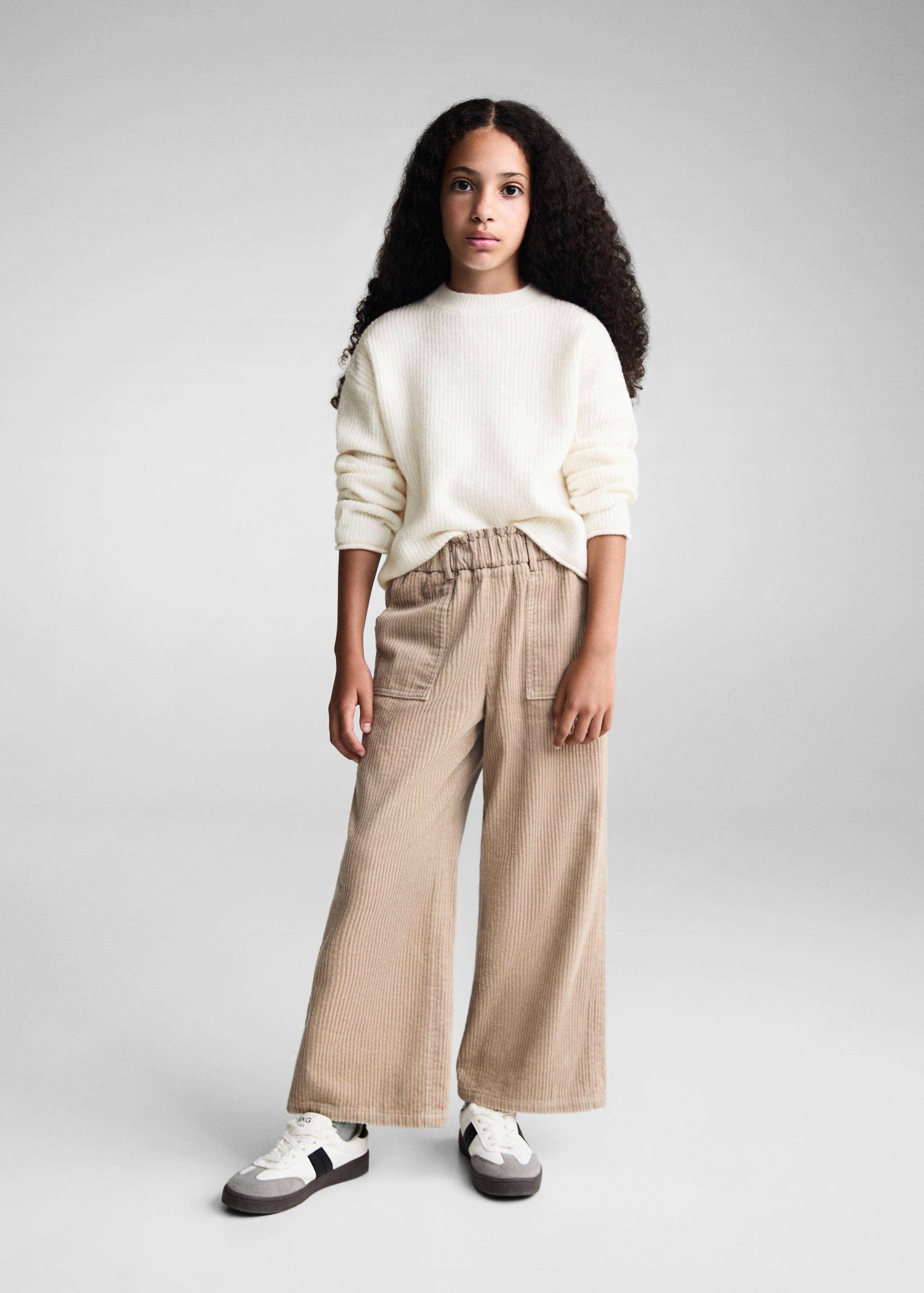 Ribbed knit sweater - General plane