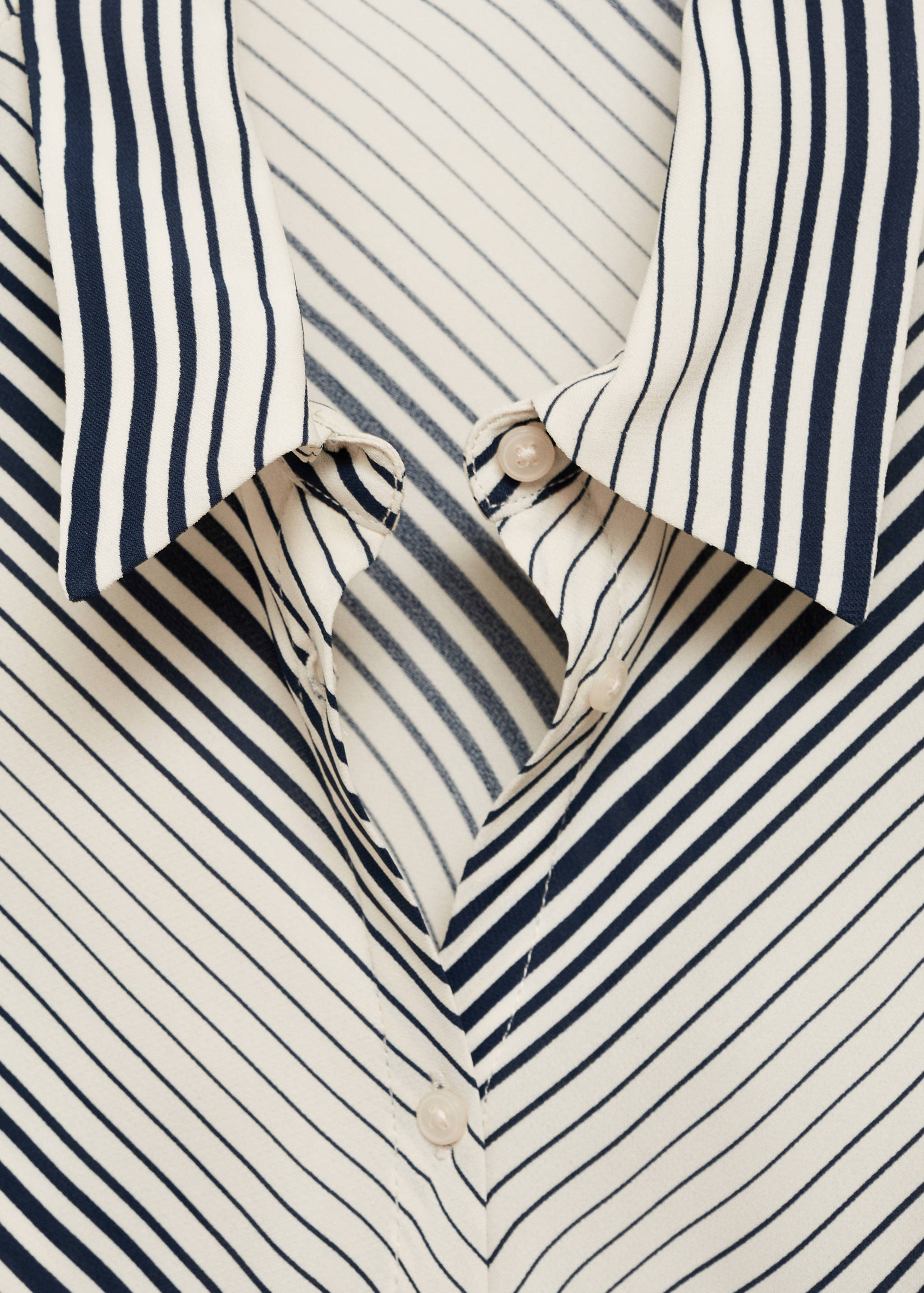 Striped shirt with flared sleeves - Details of the article 8