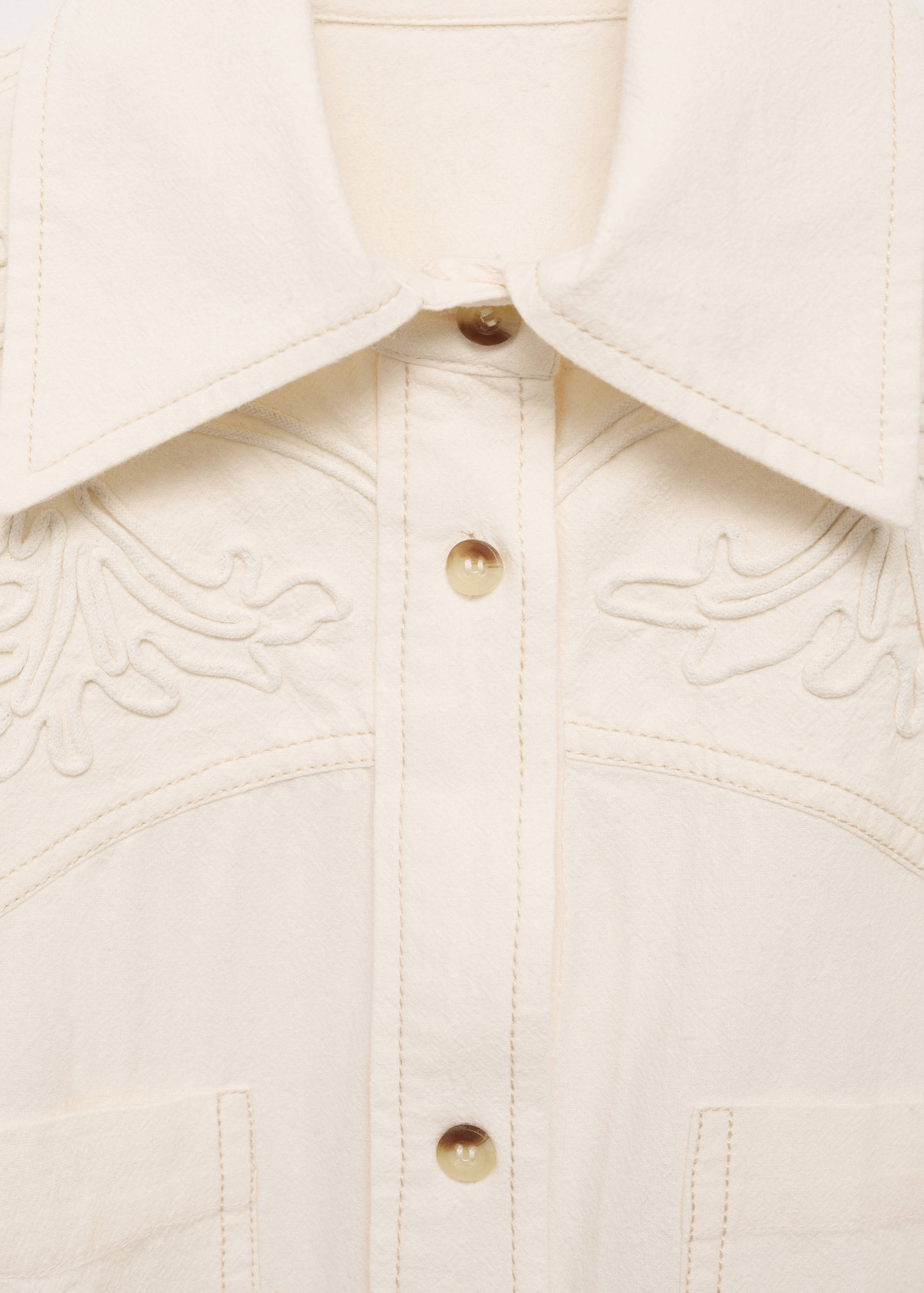 Shirt with decorative stitching - Details of the article 8