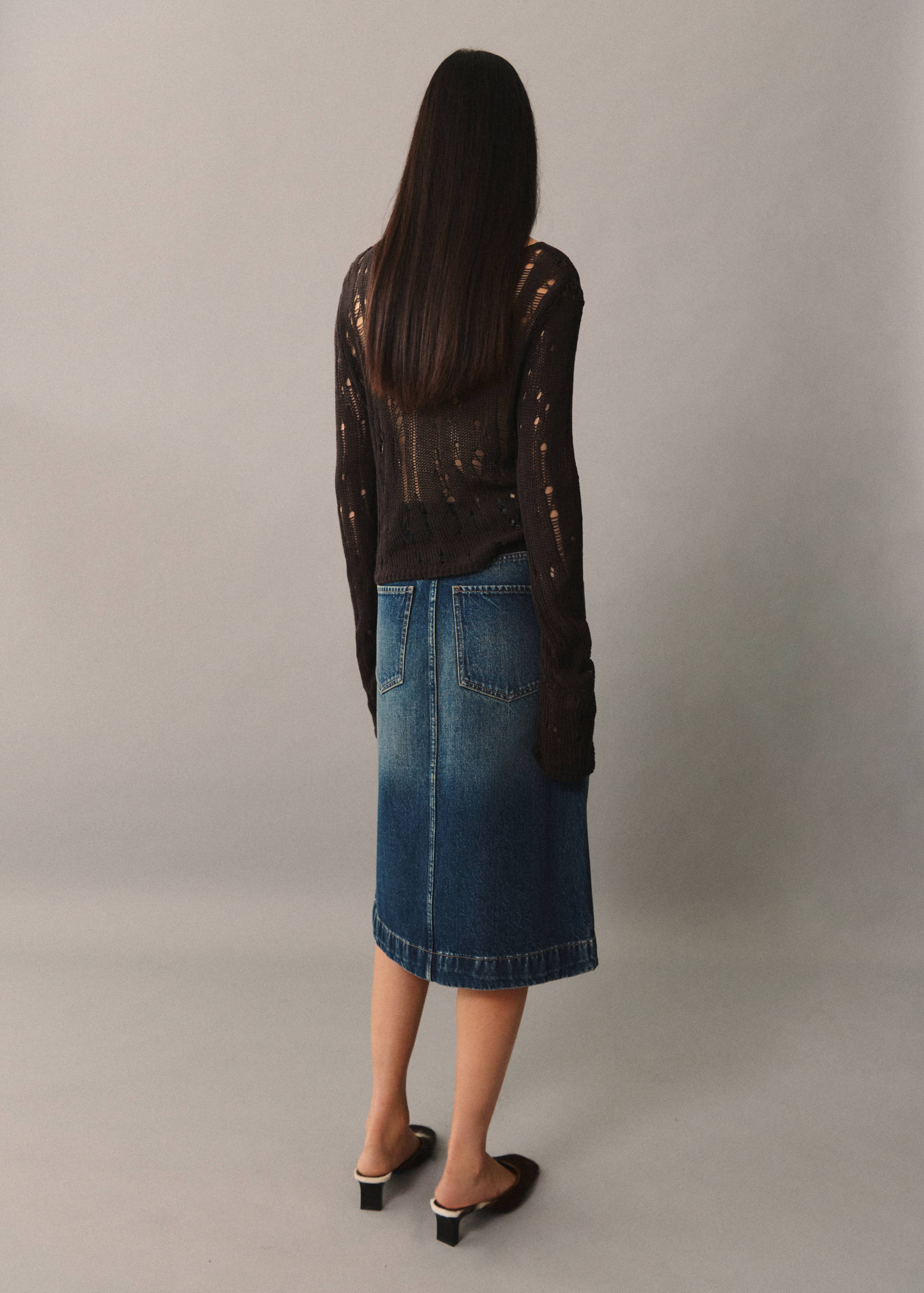 Knitted sweater - Reverse of the article