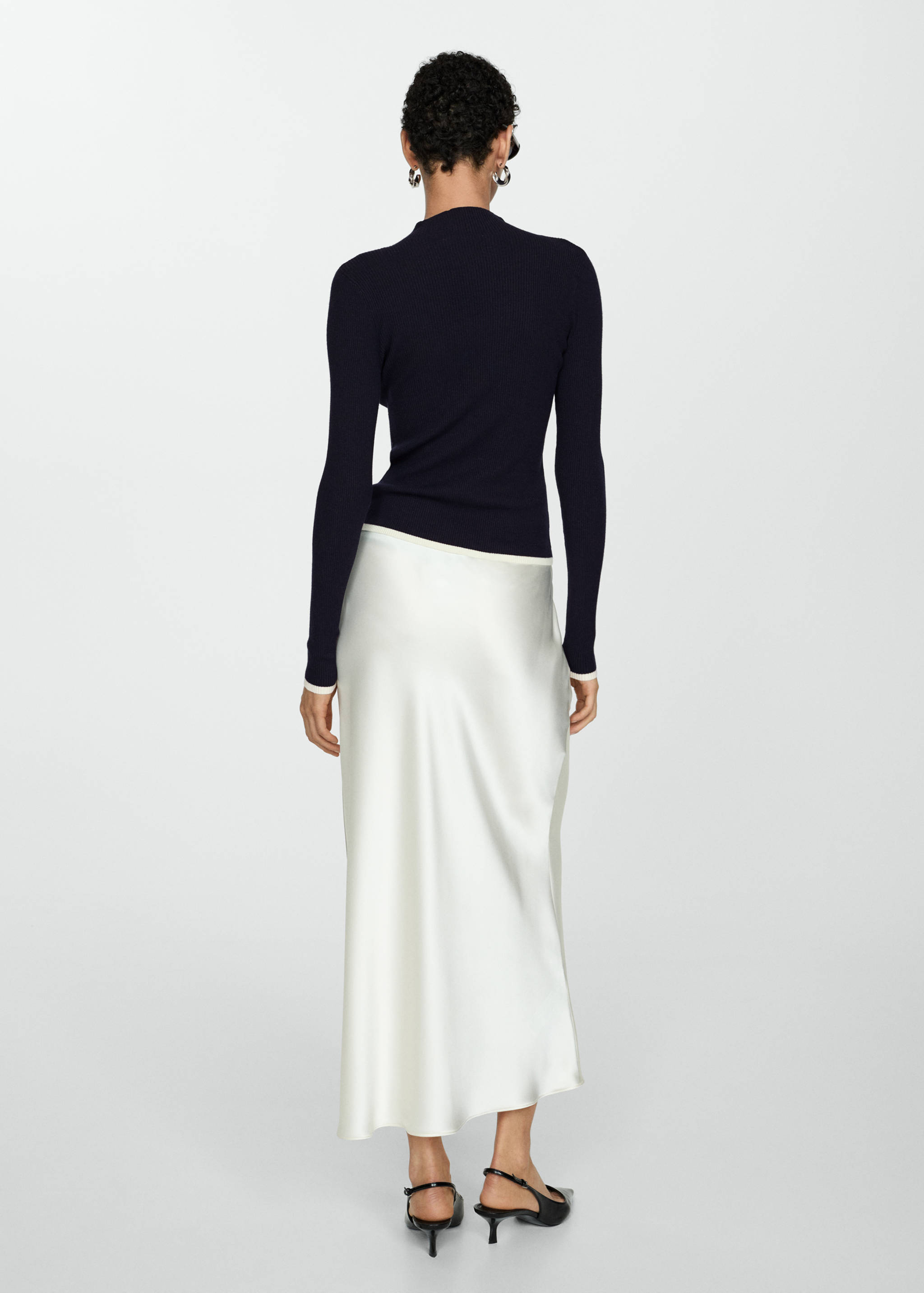 Pull-over côtelé col montant - Verso de l’article