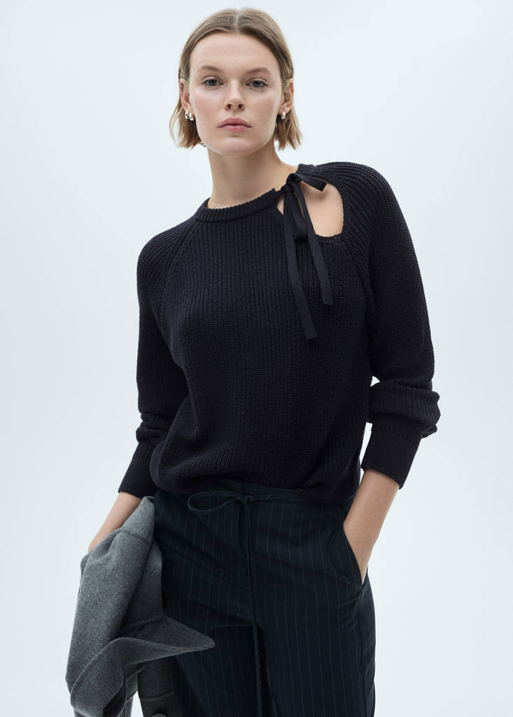 Cut-out knitted sweater