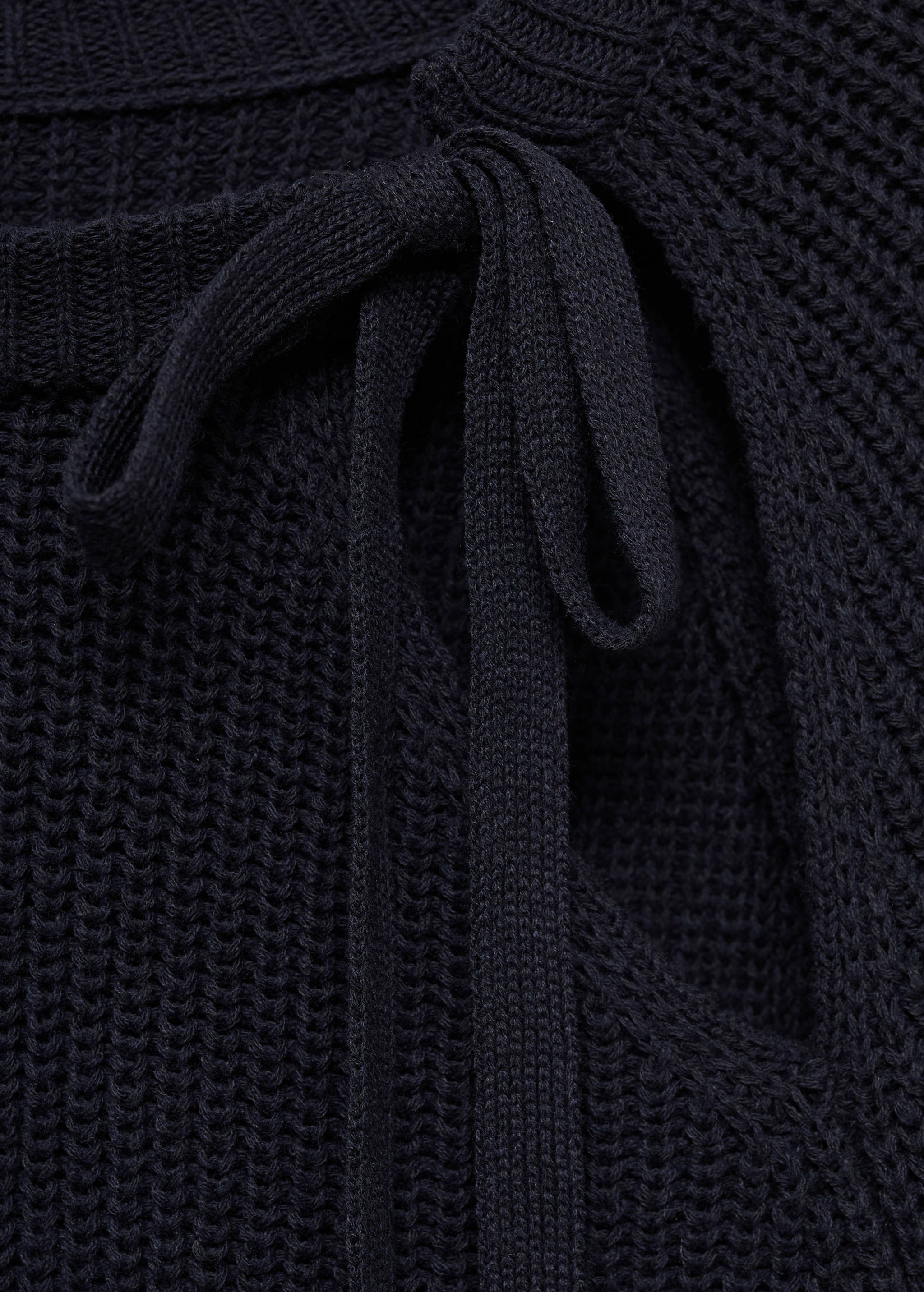 Cut-out knitted sweater - Details of the article 8