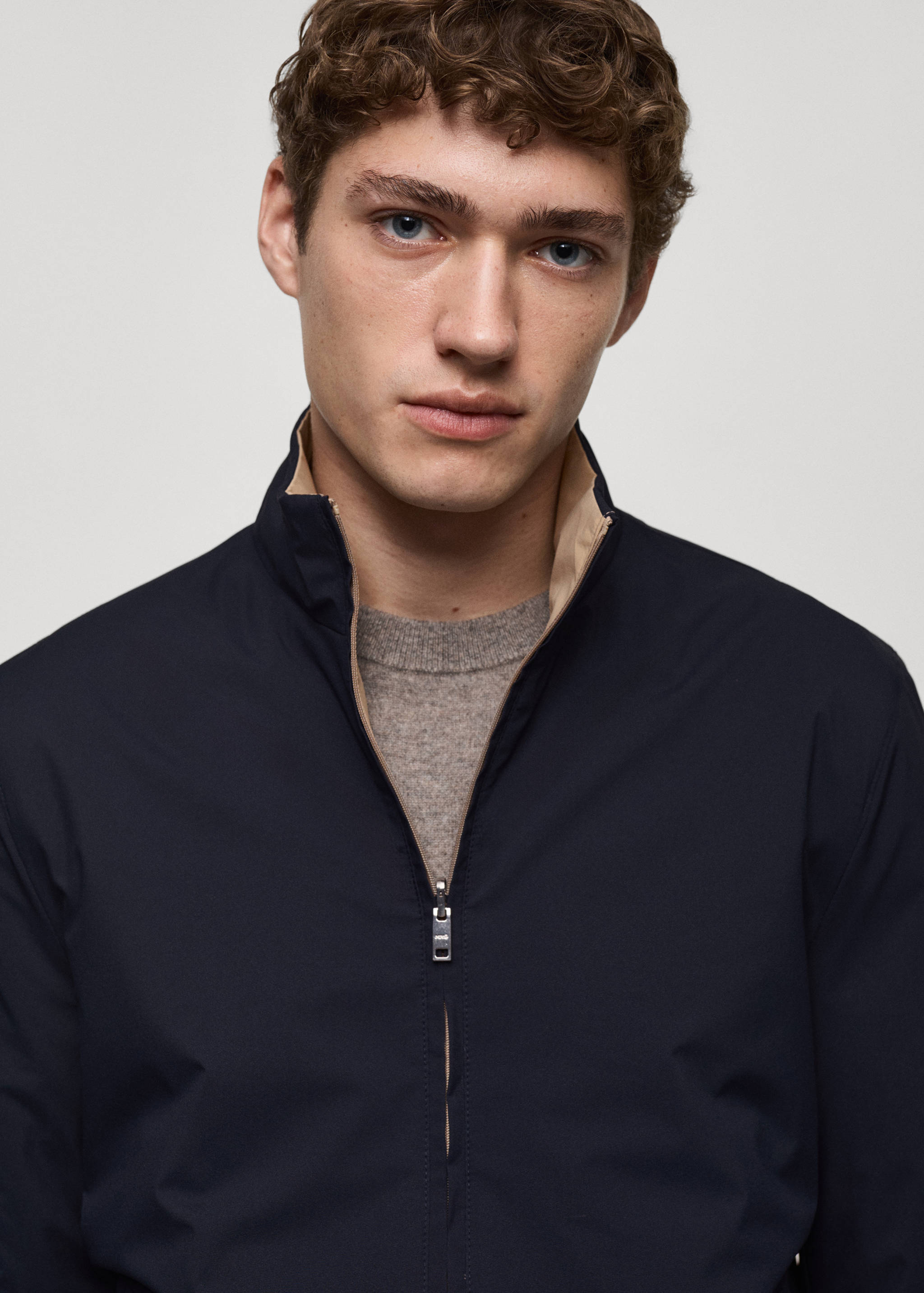 Wendbare wasserabweisende Steppjacke - Detail des Artikels 1