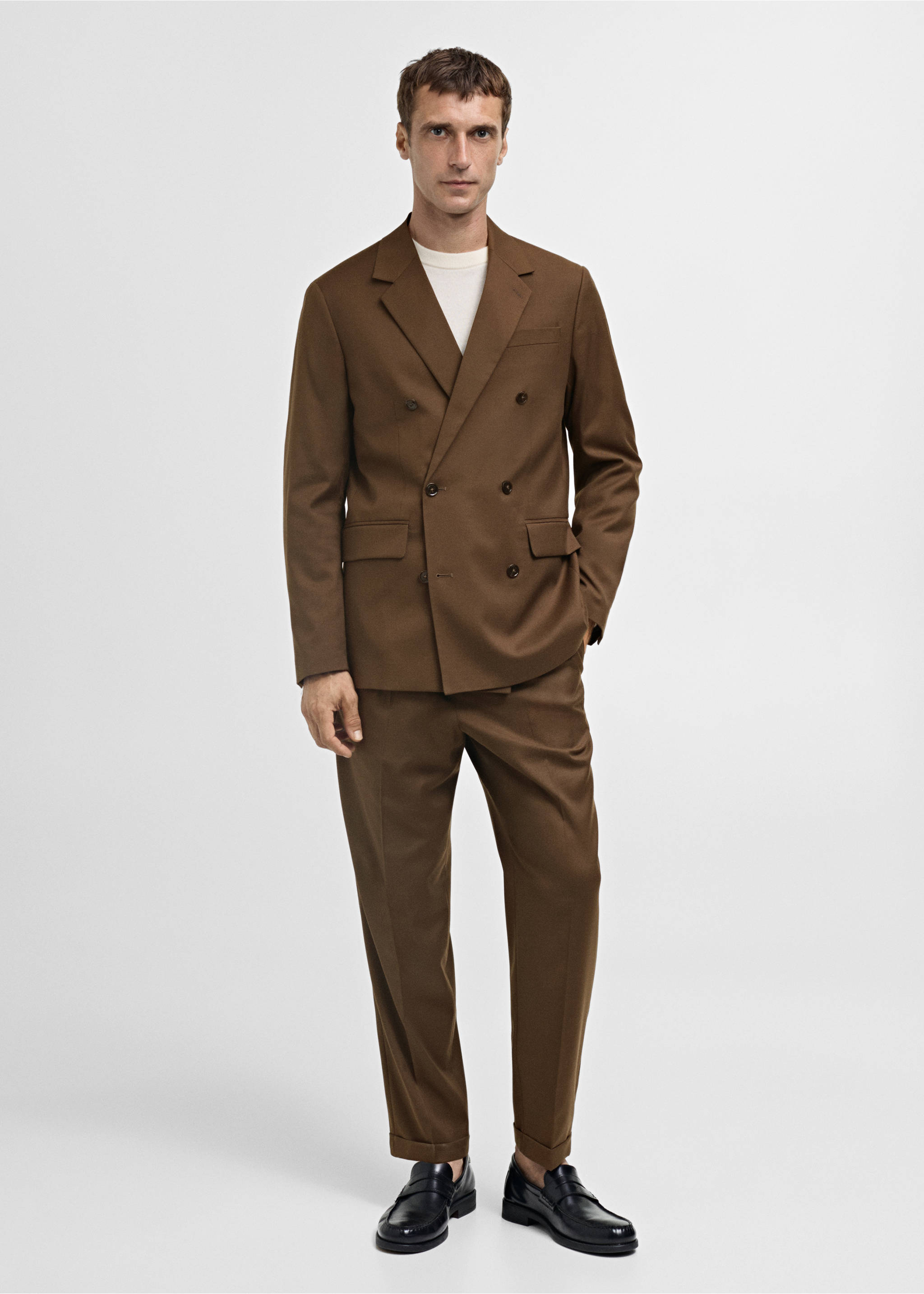 Костюмный пиджак slim fit с двубортной застежкой - Общий план, Коричневый. Ref: 77005978-00.