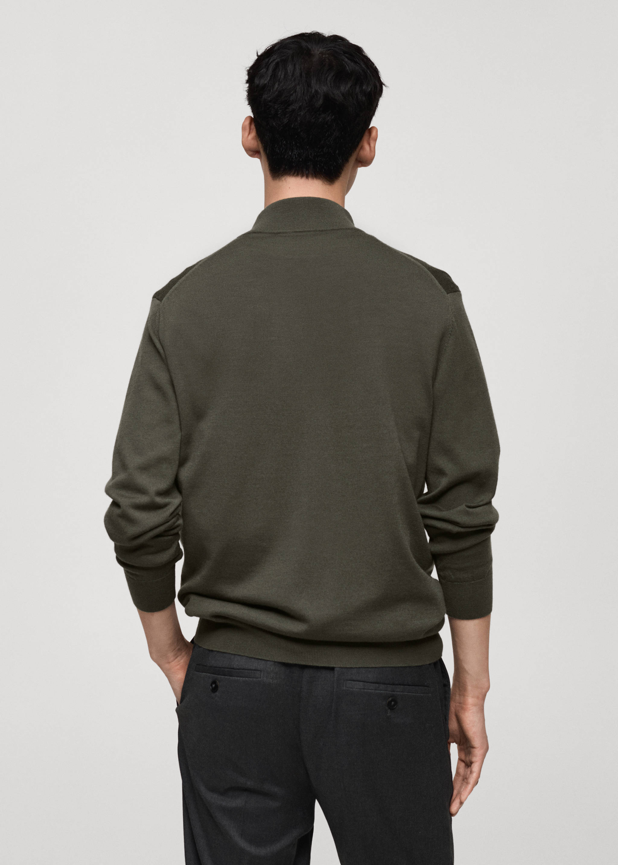 100% merino wool sweater with zip-neck - Reverse of the article