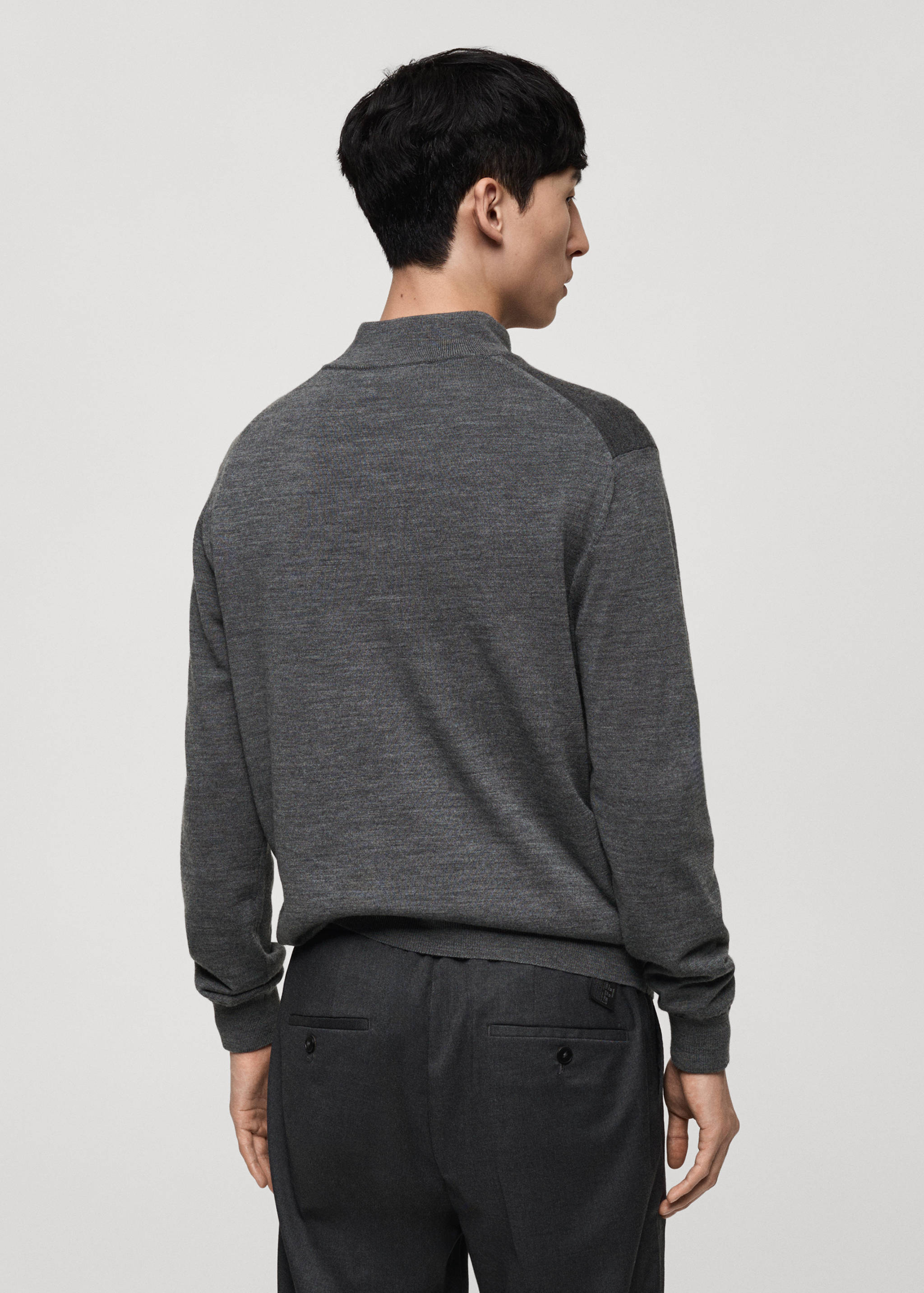 100% merino wool sweater with zip-neck - Reverse of the article