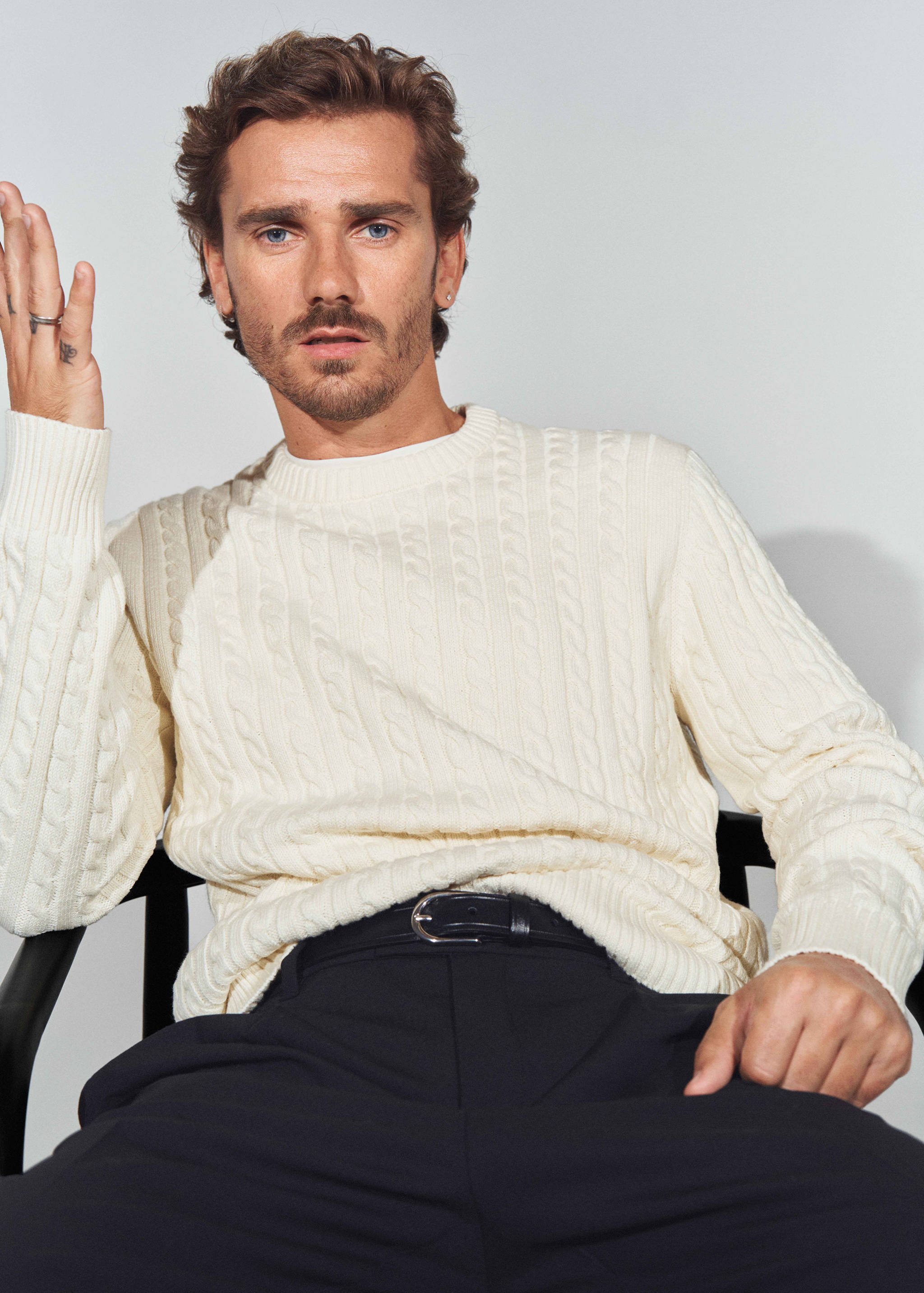 Cable-knit cotton-blend sweater - Details of the article 5
