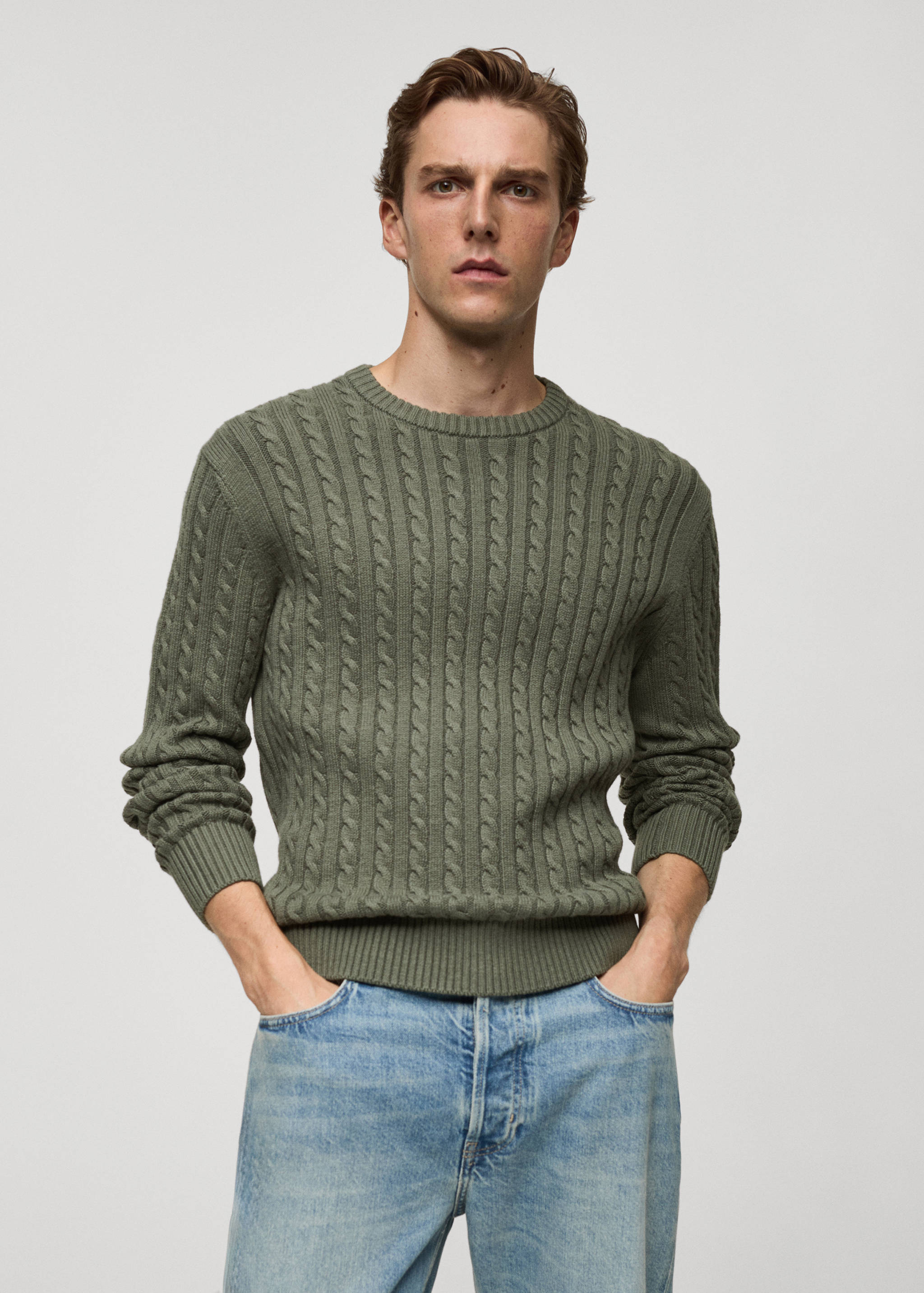 Cable-knit cotton-blend sweater - Medium plane