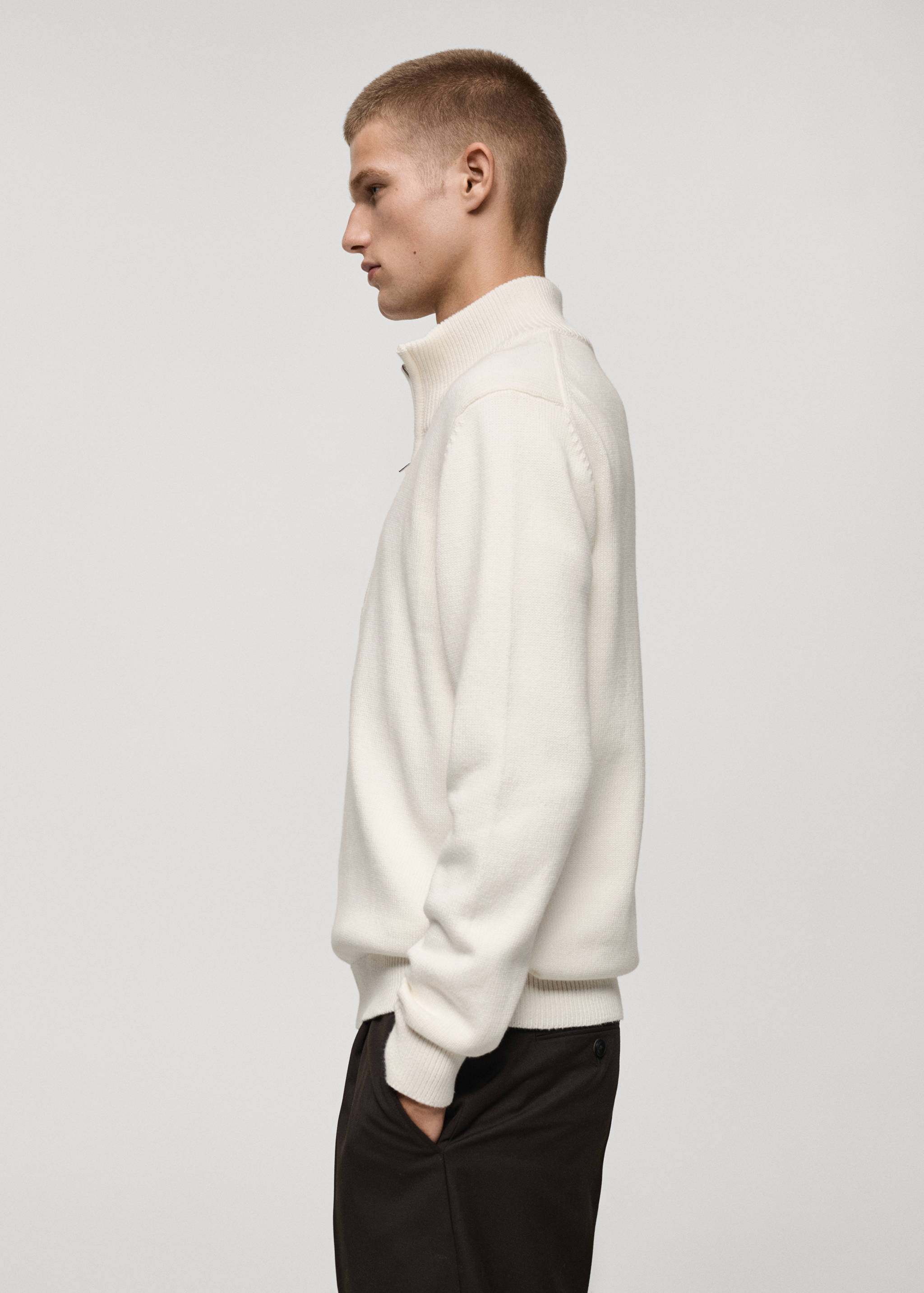 Medium-knit sweater with zip-up perkins neck - Details of the article 2