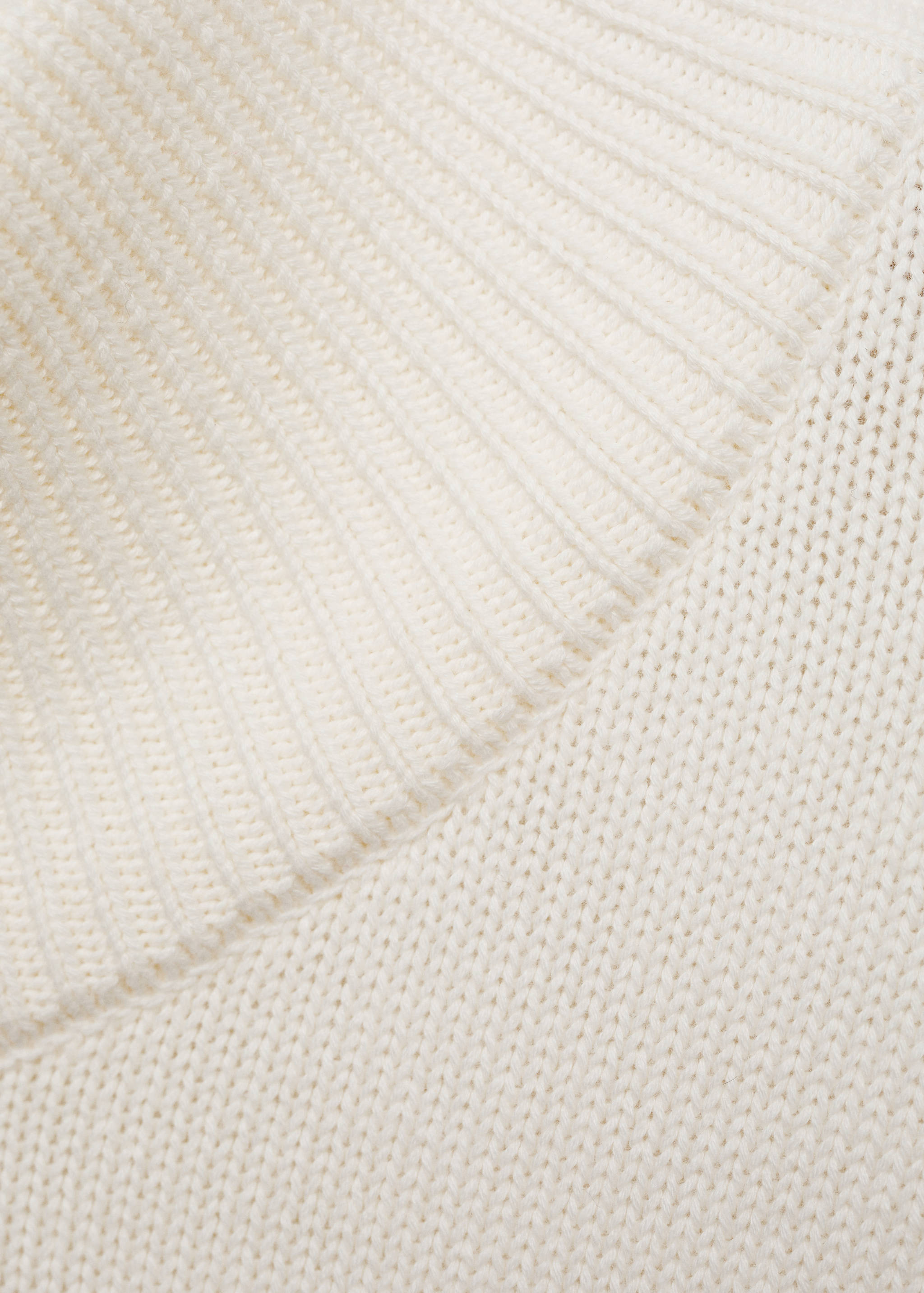 Medium-knit sweater with zip-up perkins neck - Details of the article 0