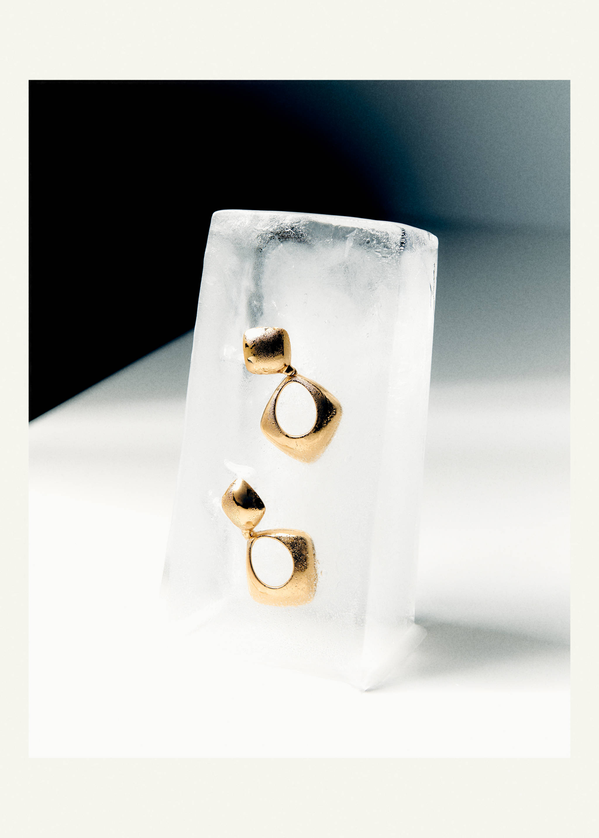 Geometric pendant earrings - Details of the article 6