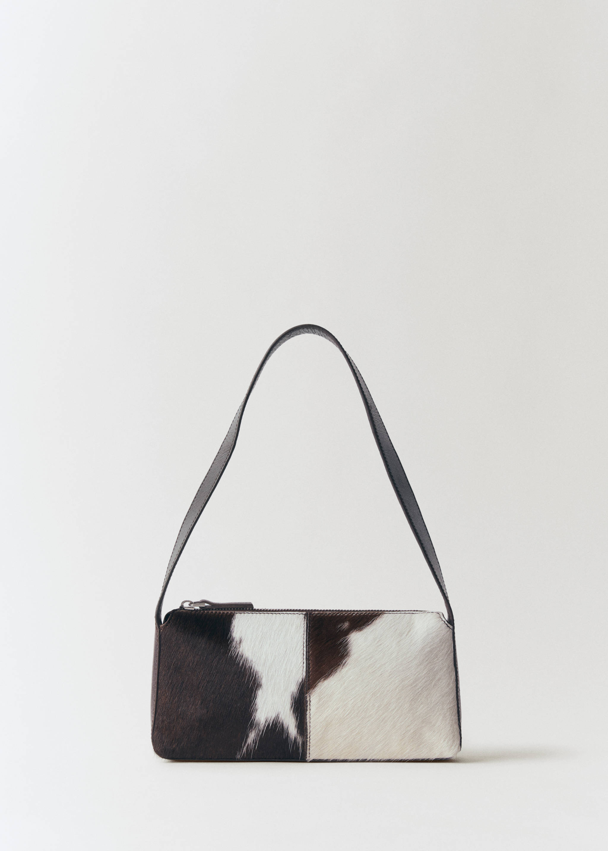 Cow leather shoulder bag - Article without model